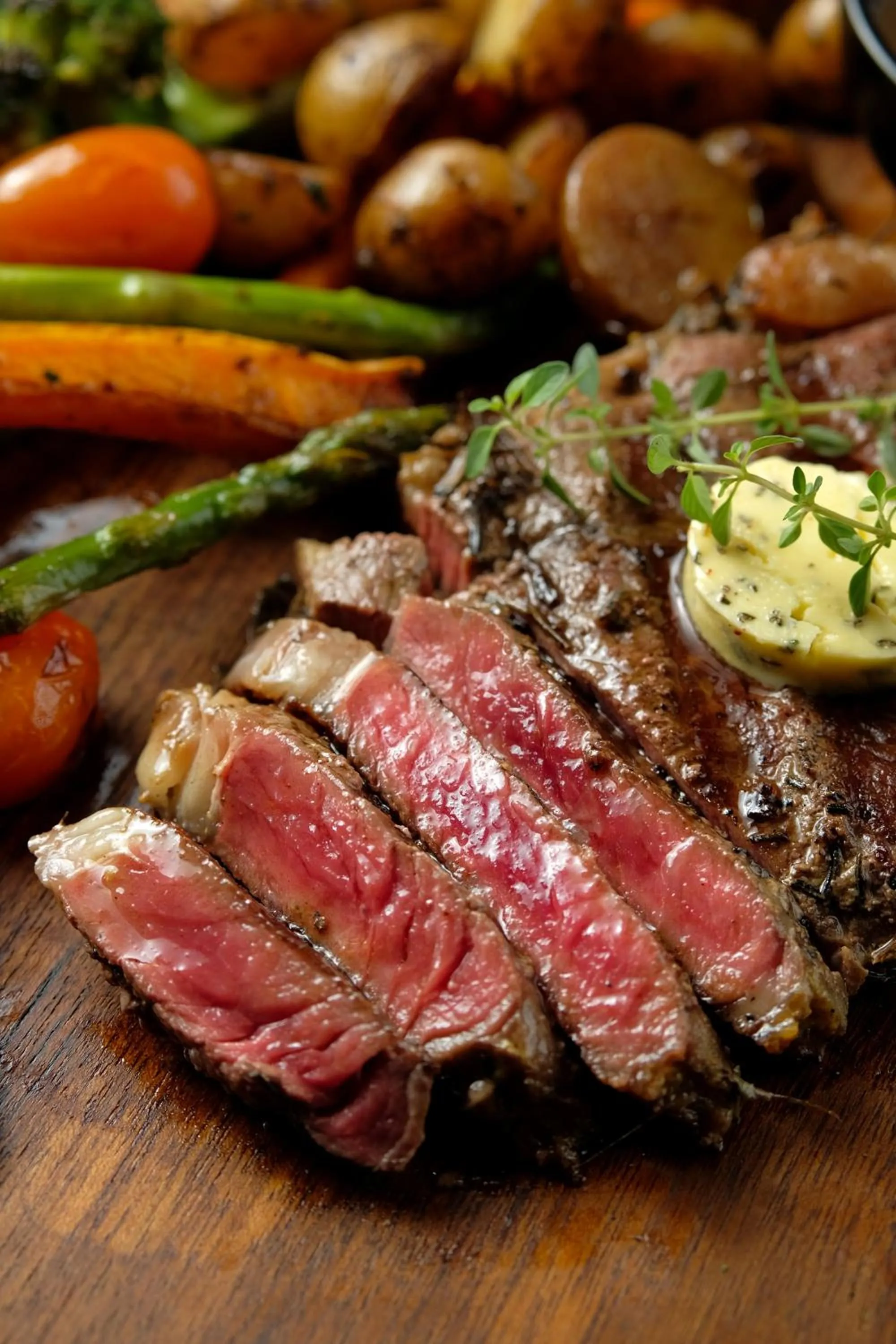 Food and drinks in JW NAUNGAN COLIVING