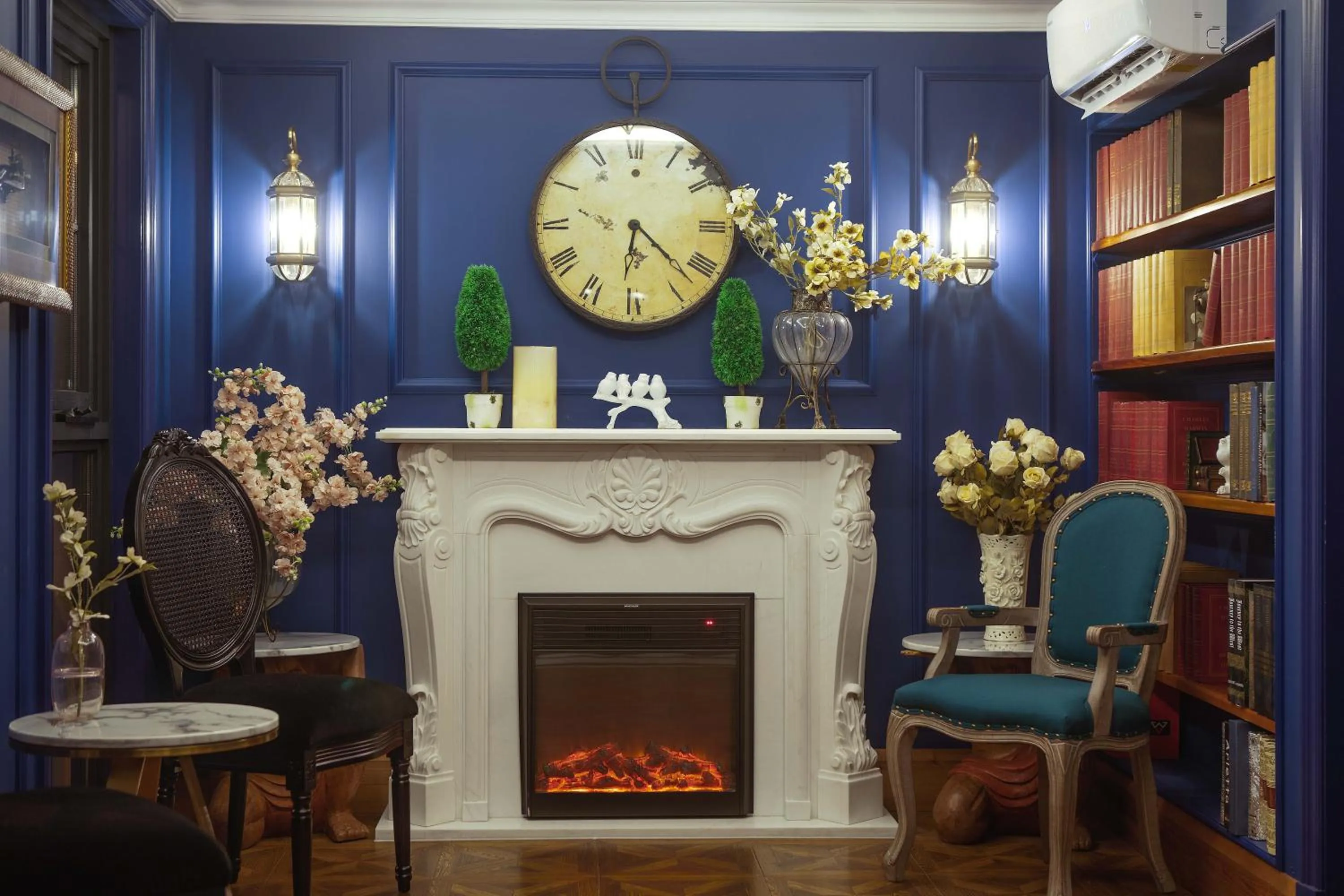 Library in The Salisbury