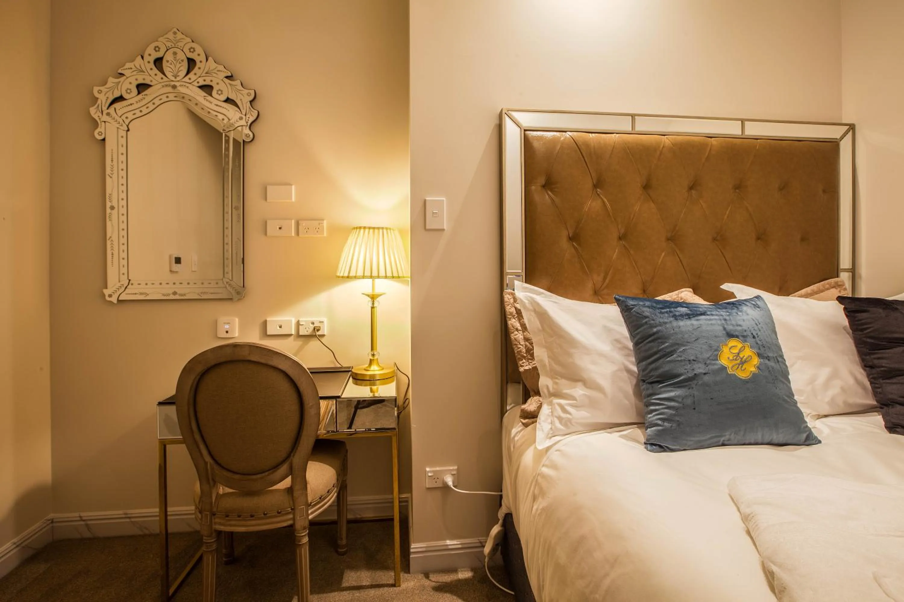 Bed in The Salisbury