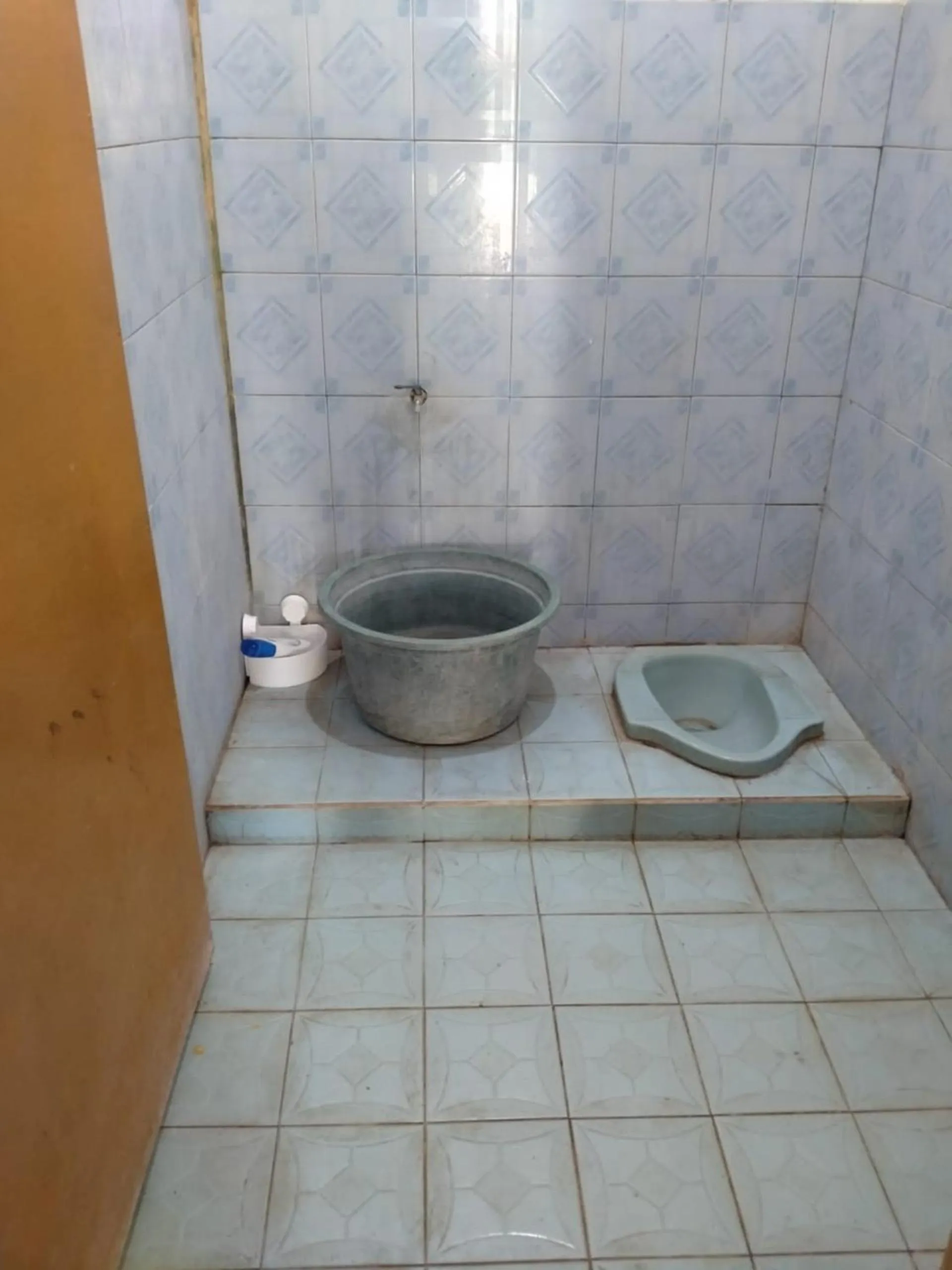 Bathroom in Bina Karya Guesthouse Syariah