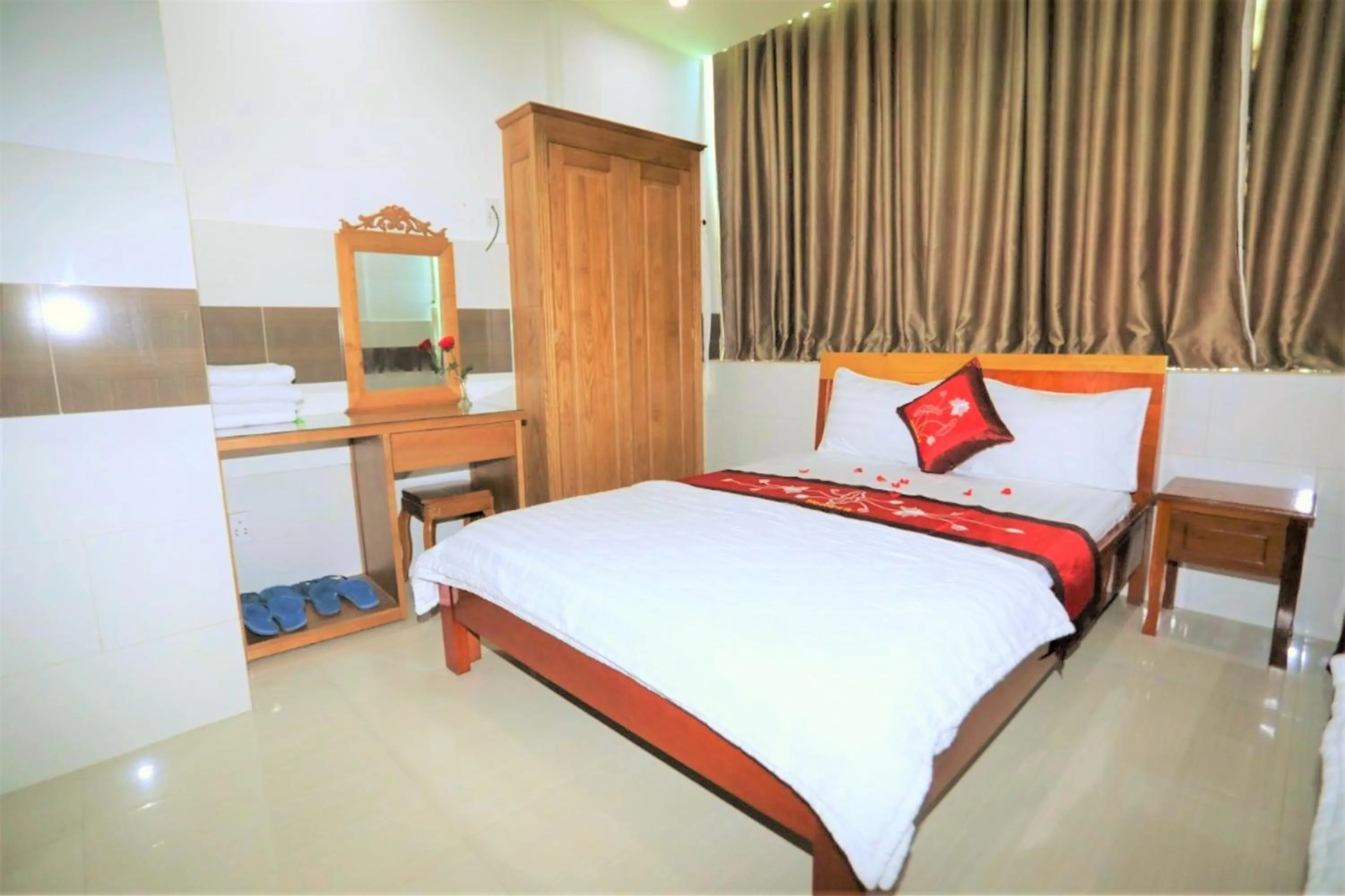 Bed in Dai An Go Vap Hotel