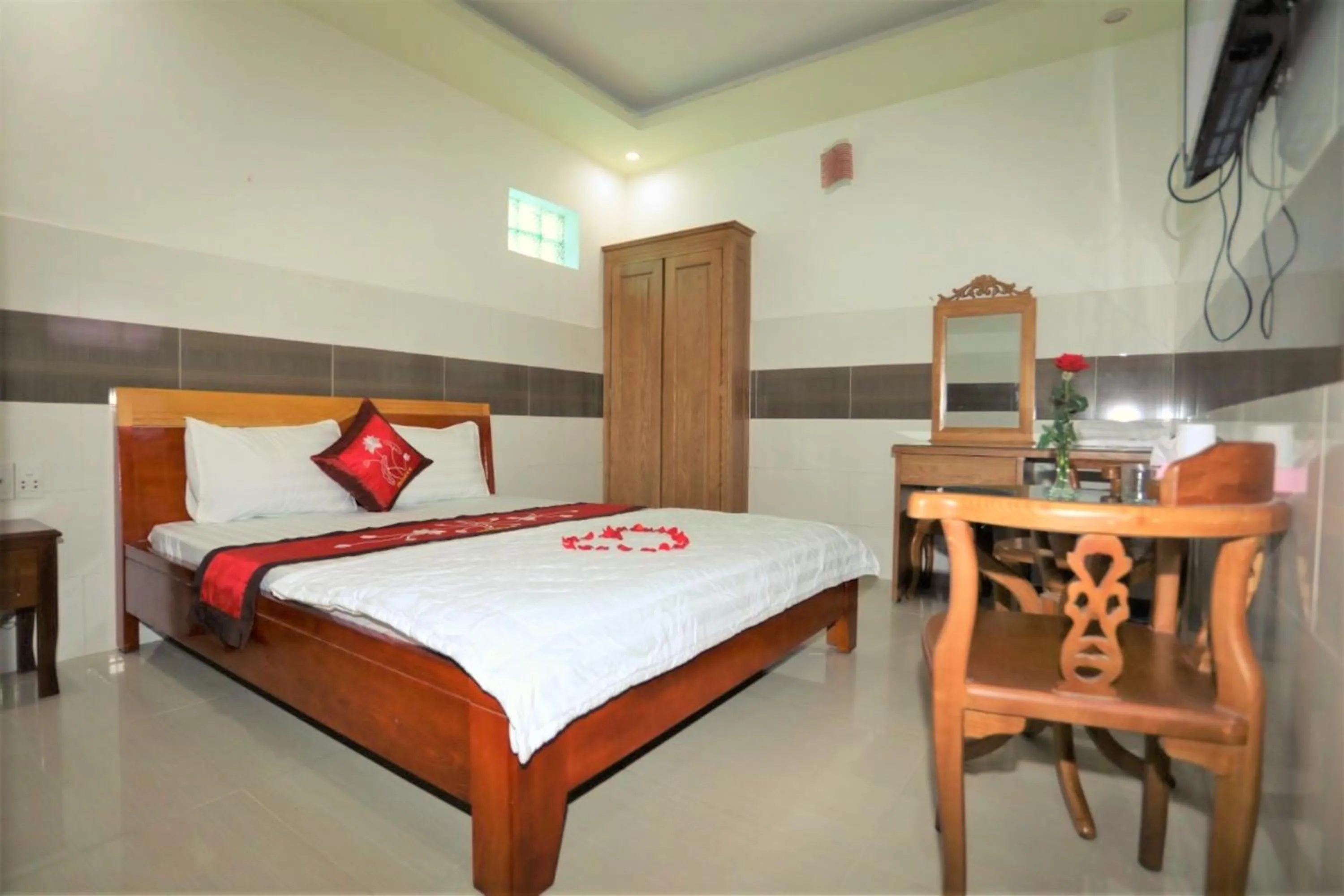 Bed in Dai An Go Vap Hotel