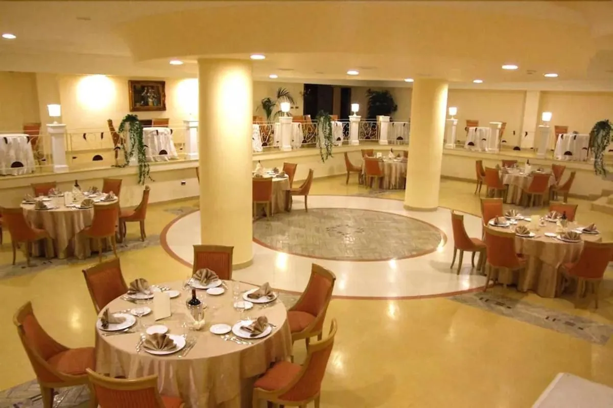 Restaurant/places to eat in Uliveto Principessa Resort