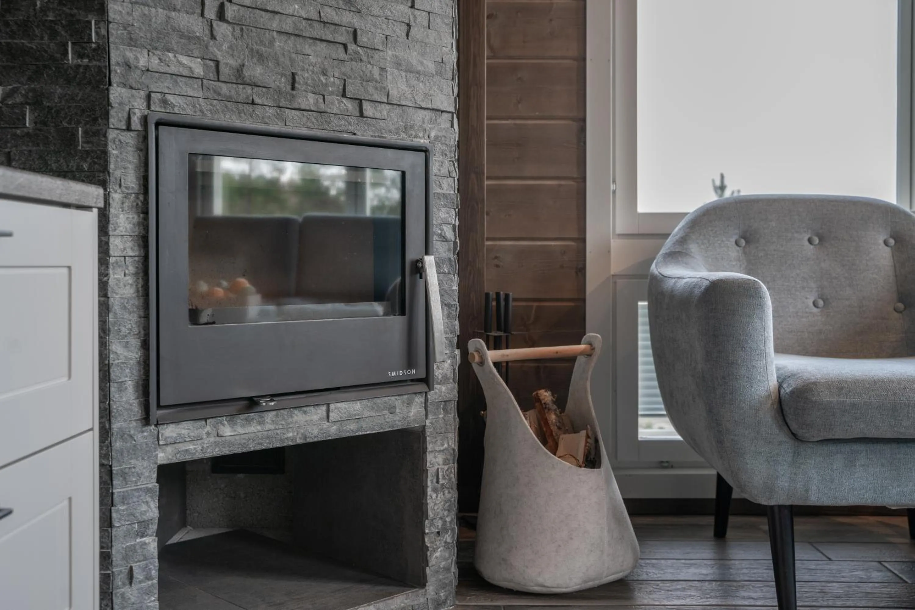 Seating area in Ski-Inn PyhäLinna