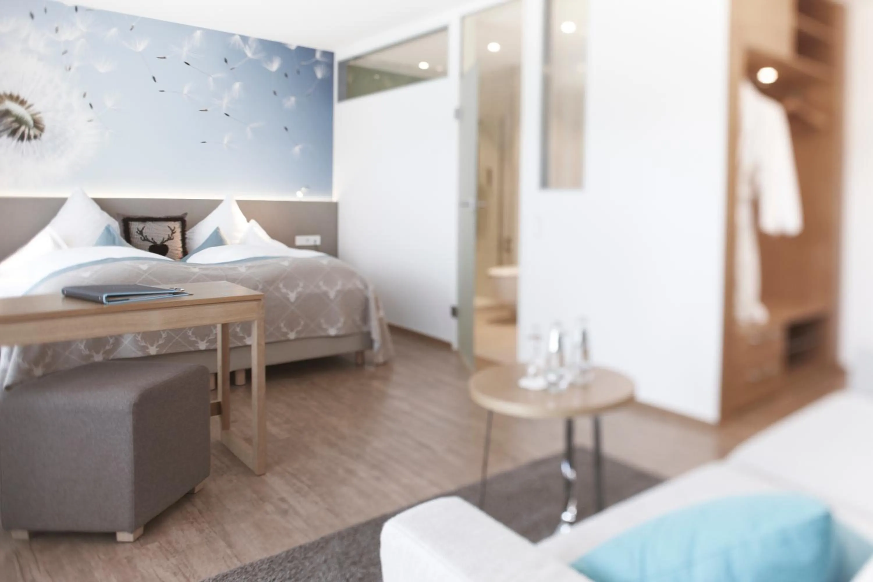 Photo of the whole room, Bed in Kunzmann's Hotel | Spa