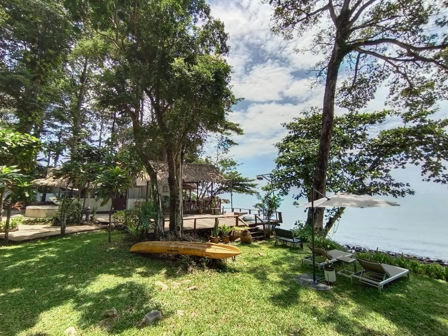 Garden in Saffron On The Sea Resort