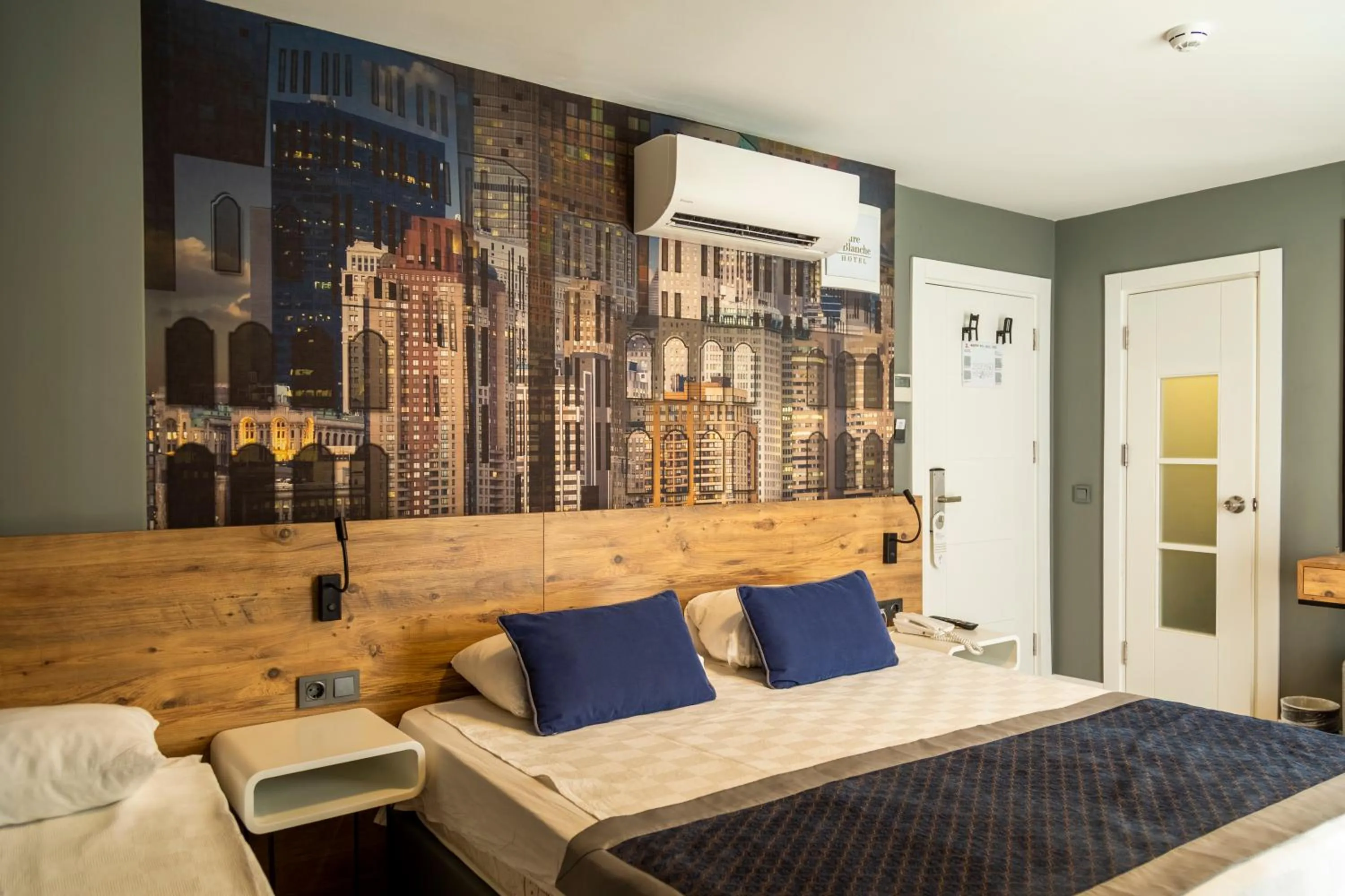 Bed in Pure Blanche Hotel