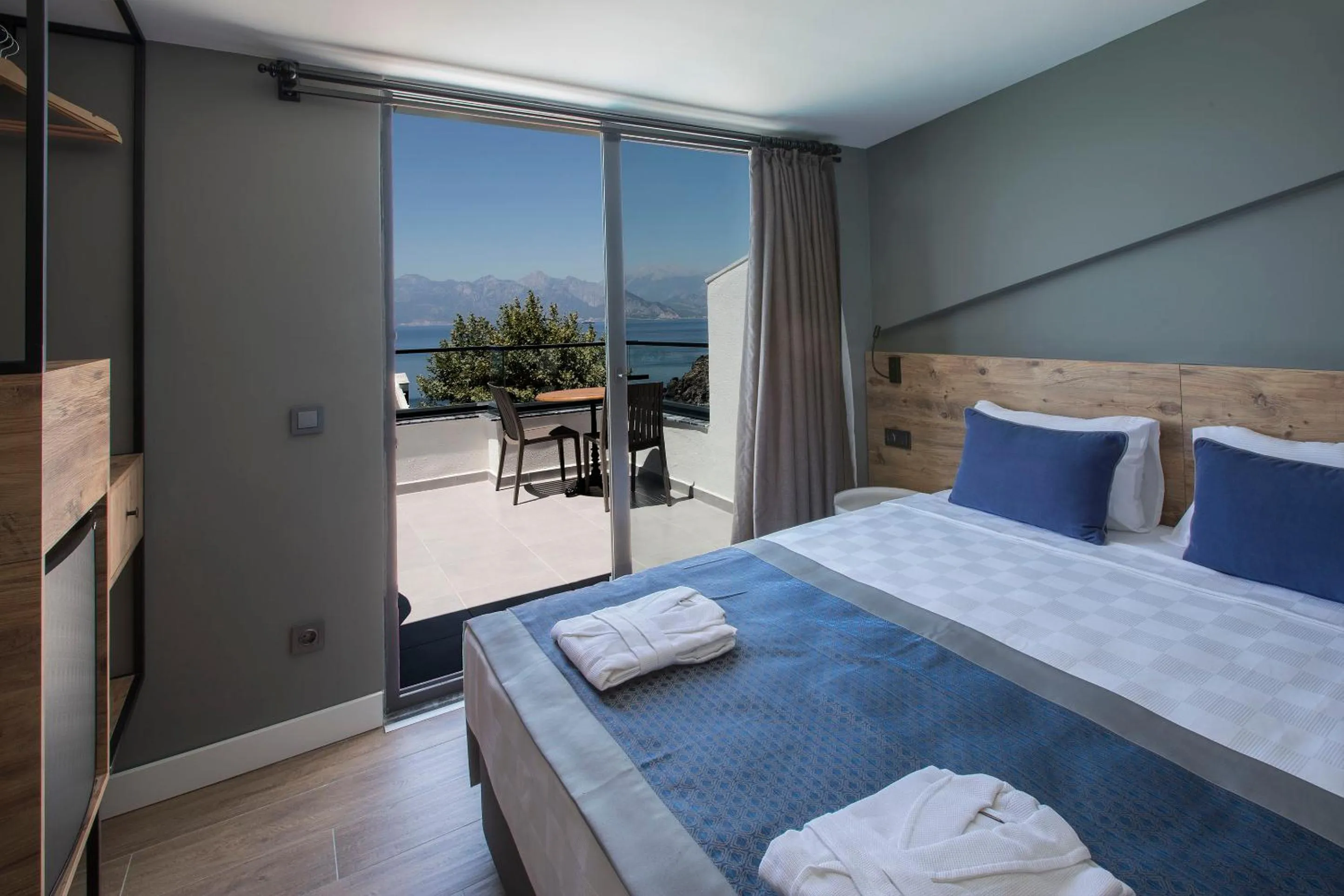 Bed in Pure Blanche Hotel