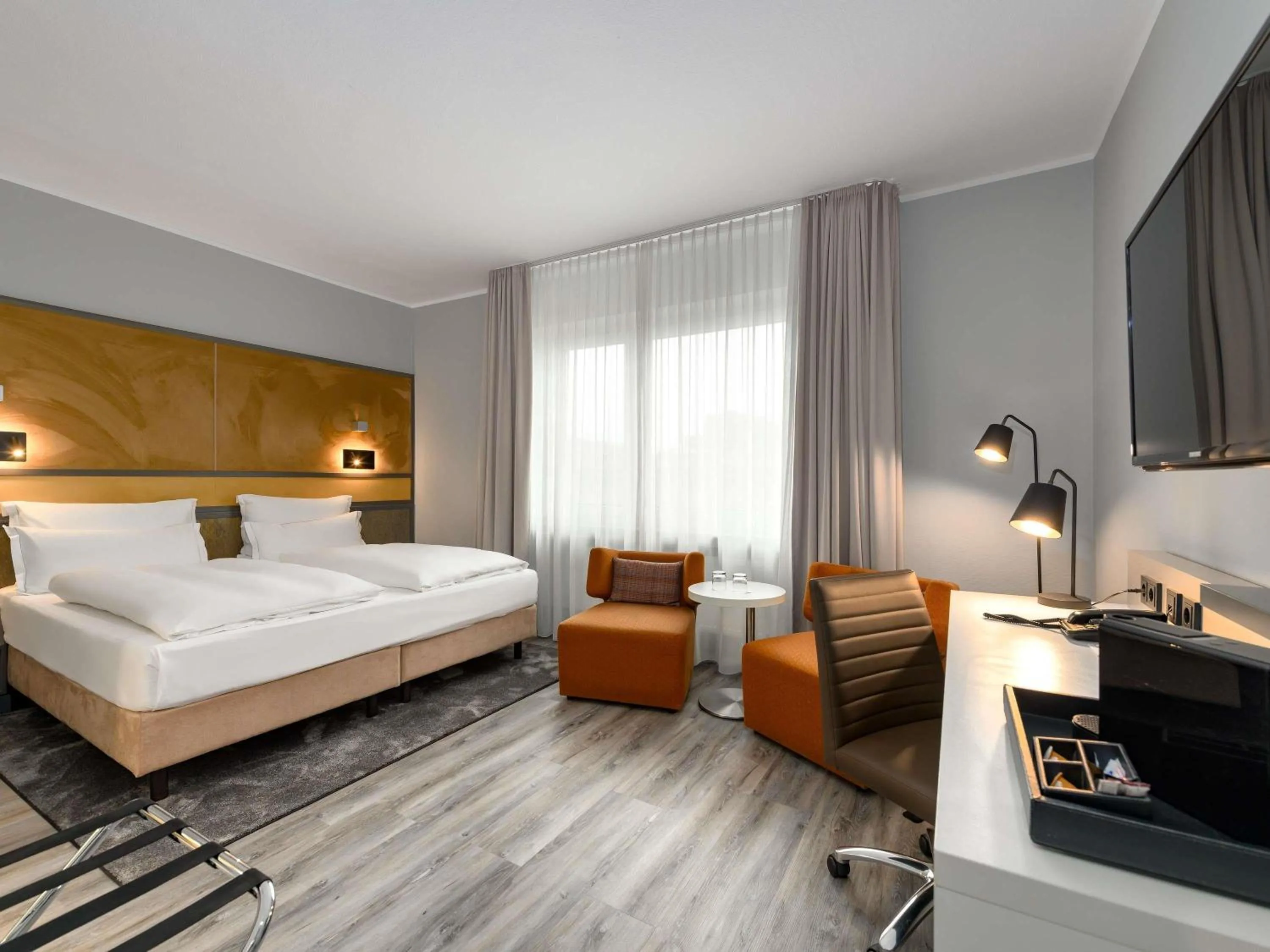 Bedroom, Bed in Mercure Hotel Dortmund Centrum