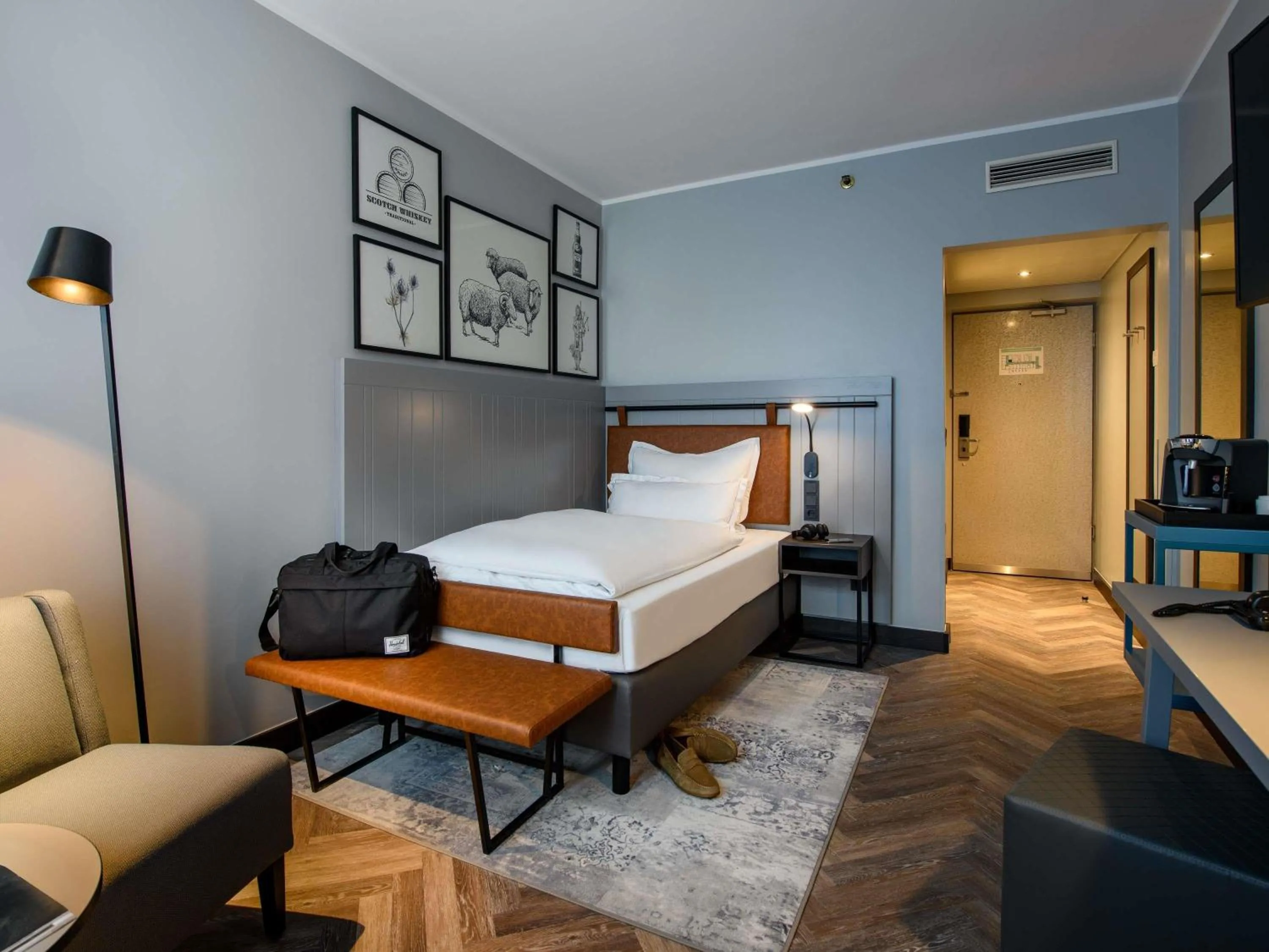 Bedroom, Bed in Mercure Hotel Dortmund Centrum