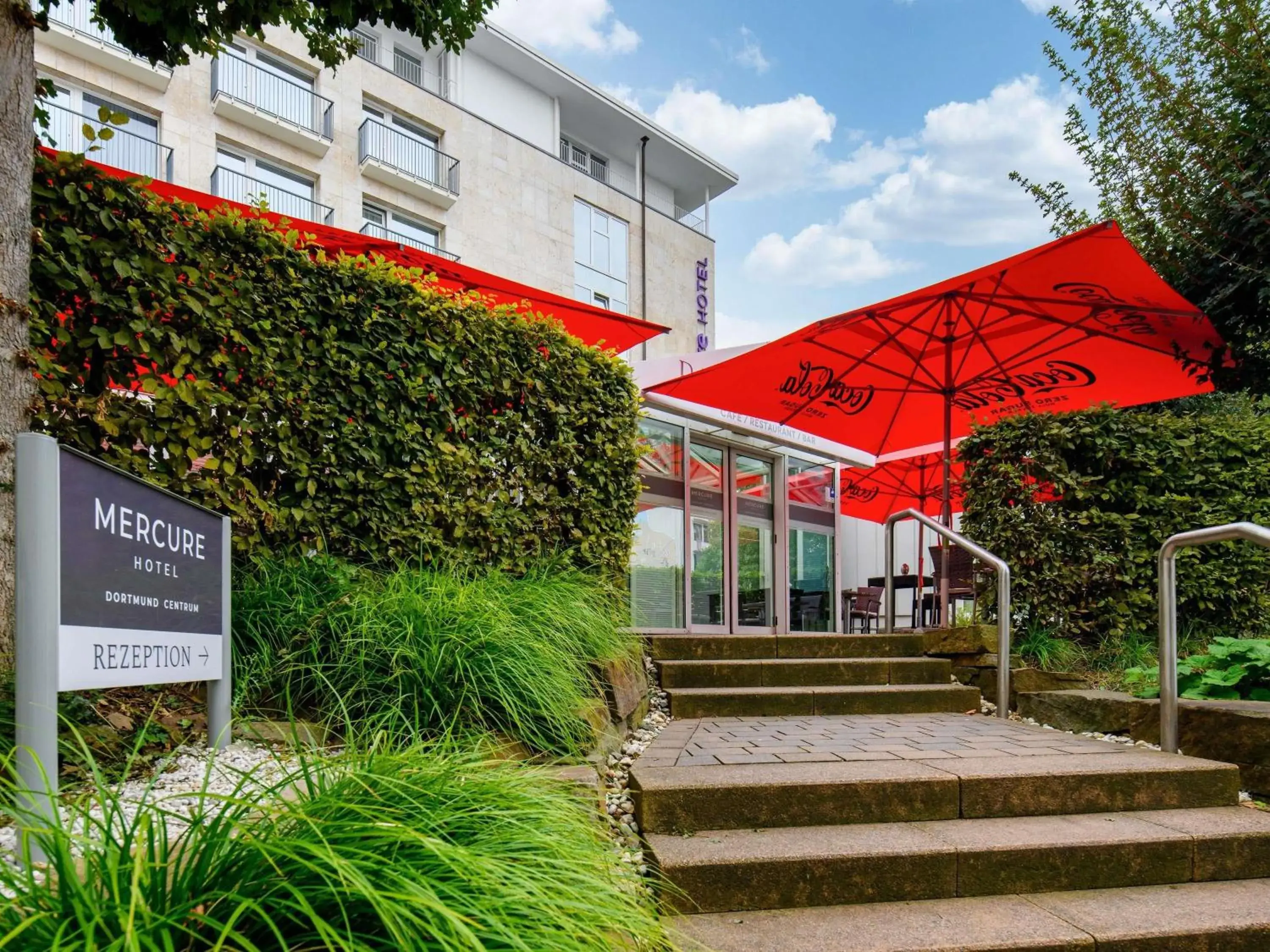 Property building in Mercure Hotel Dortmund Centrum Property building in Mercure Hotel Dortmund Centrum