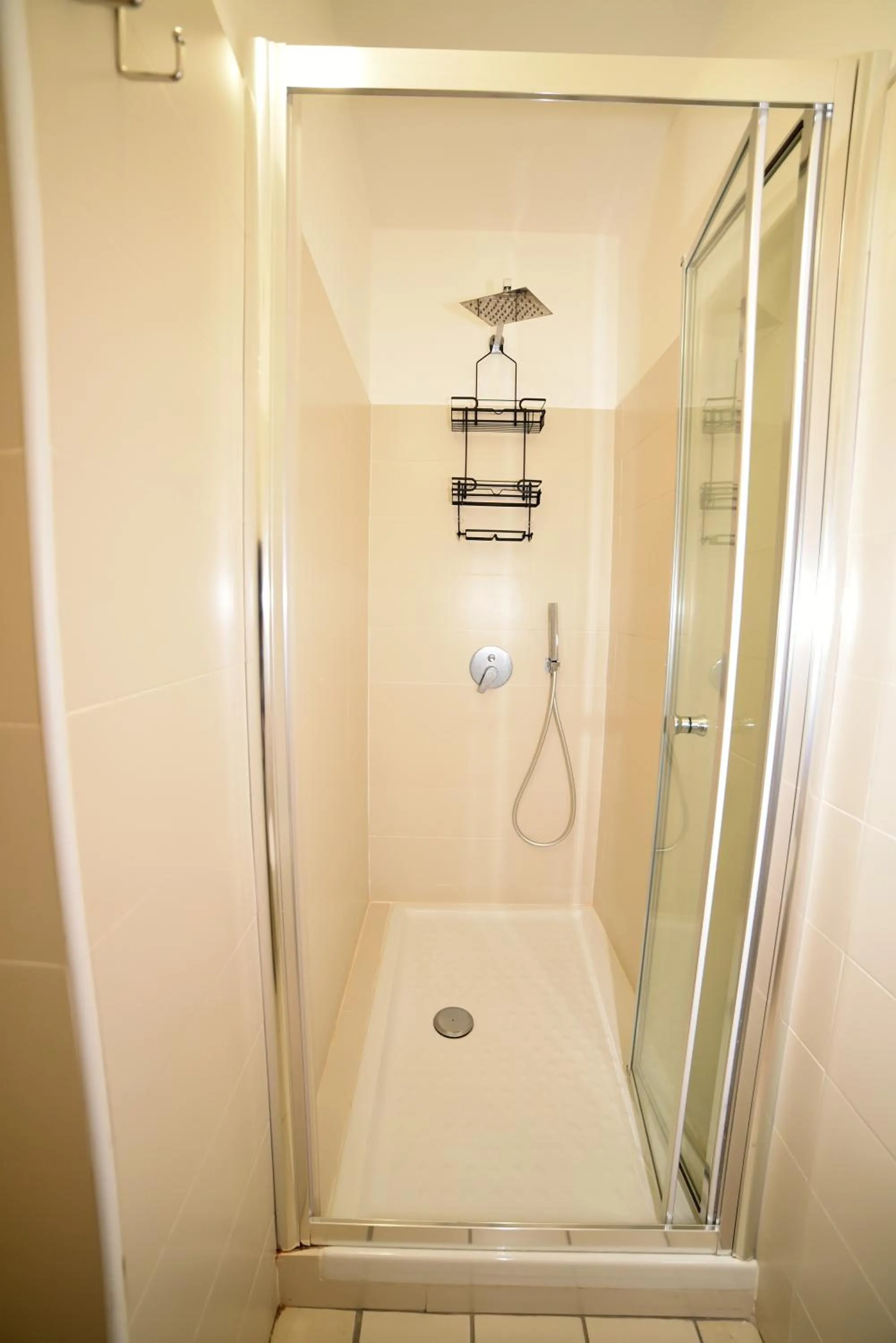 Shower in AIR B&B PLEASANT MOMENTS