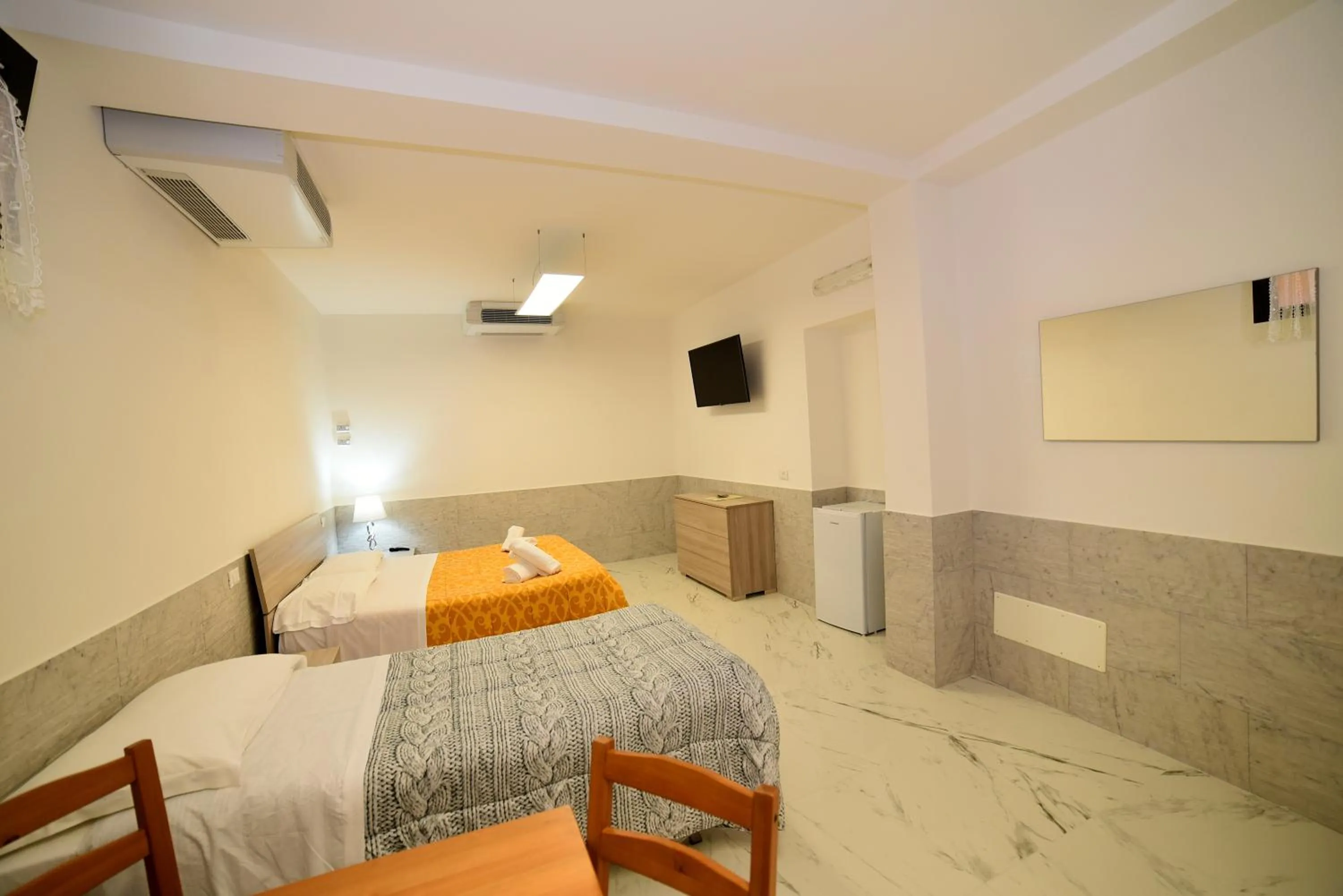 Kitchen or kitchenette, Bed in AIR B&B PLEASANT MOMENTS