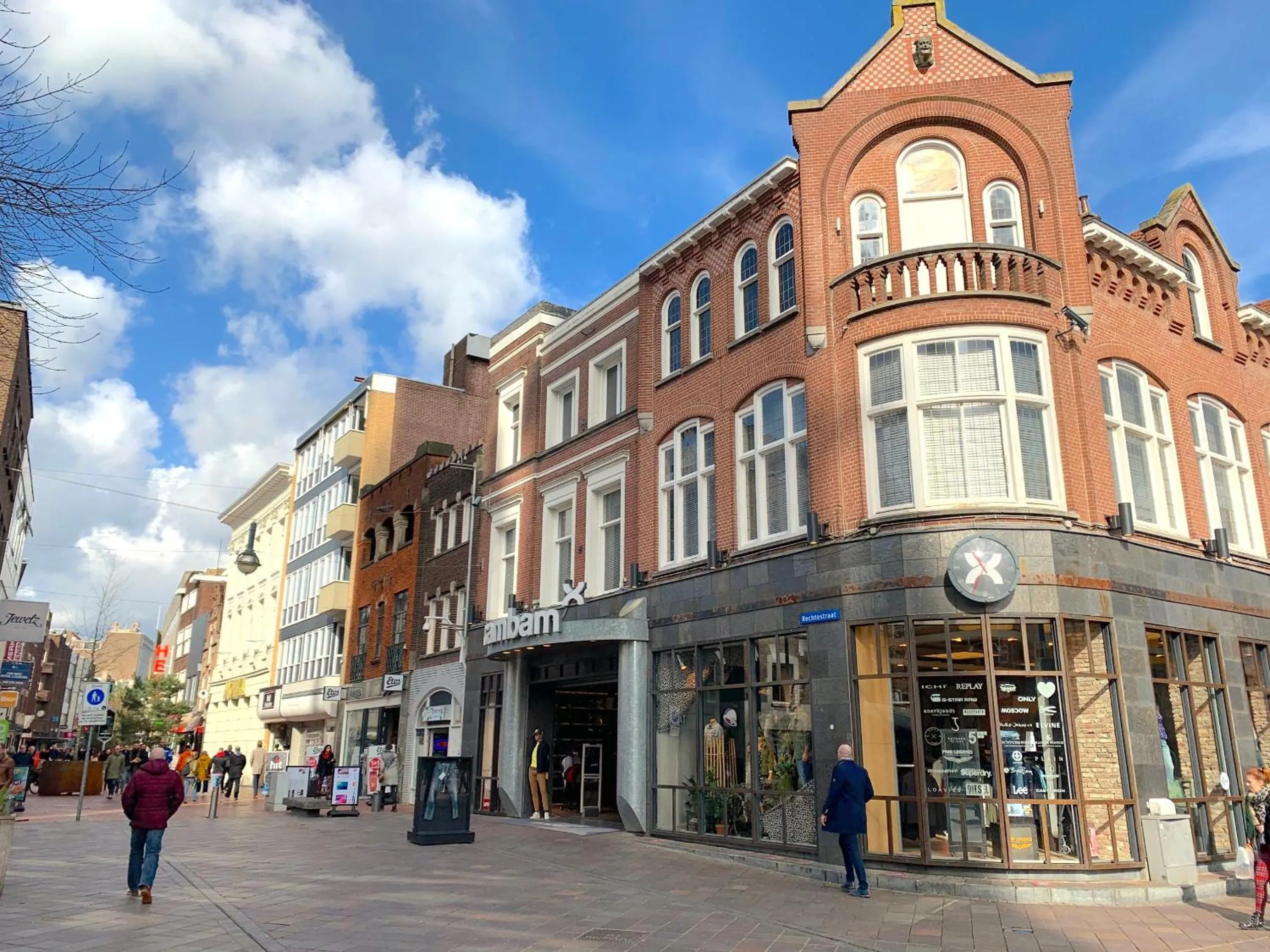 Facade/entrance in Spacious 65m2 Apartment in the Centre of Eindhoven - R65B
