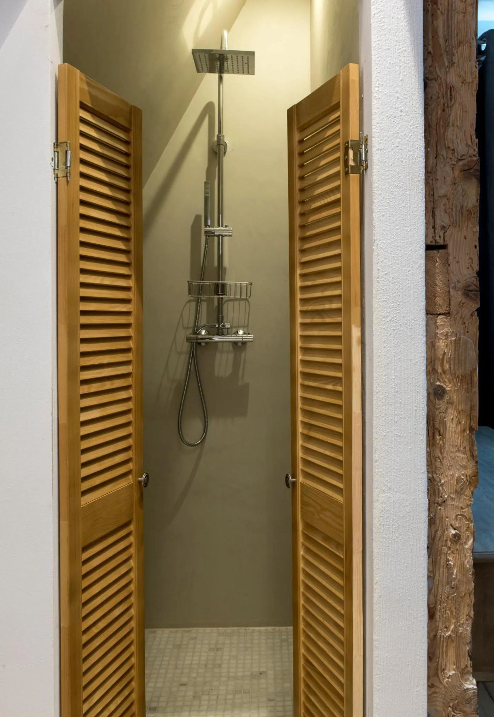 Shower in Zamek Sarny - Schloss Scharfeneck