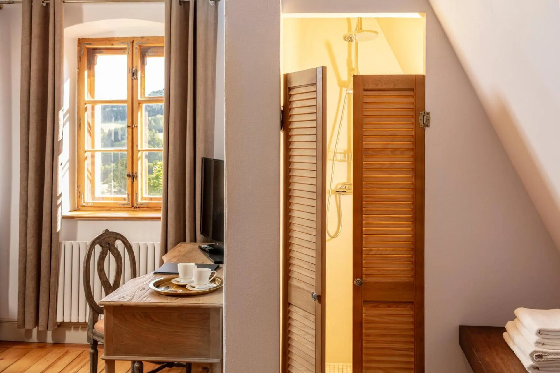 Shower in Zamek Sarny - Schloss Scharfeneck