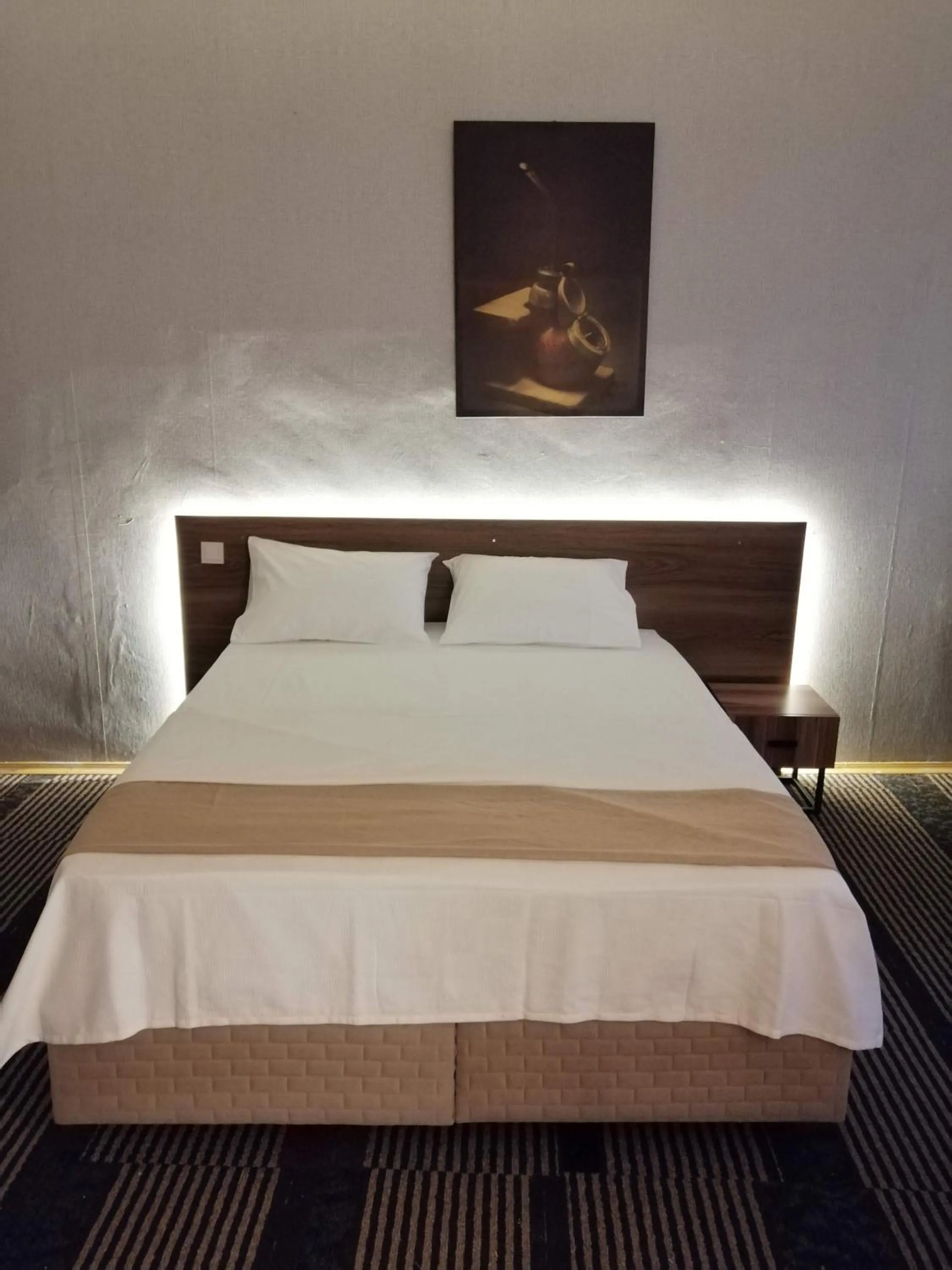 Bedroom, Bed in Masal suite