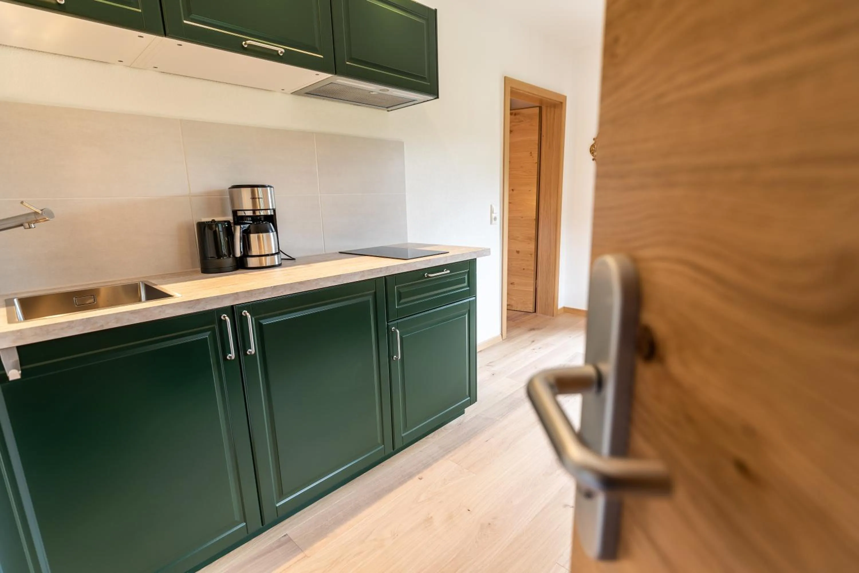 Coffee/tea facilities in Gästehaus Neu am Passionstheater