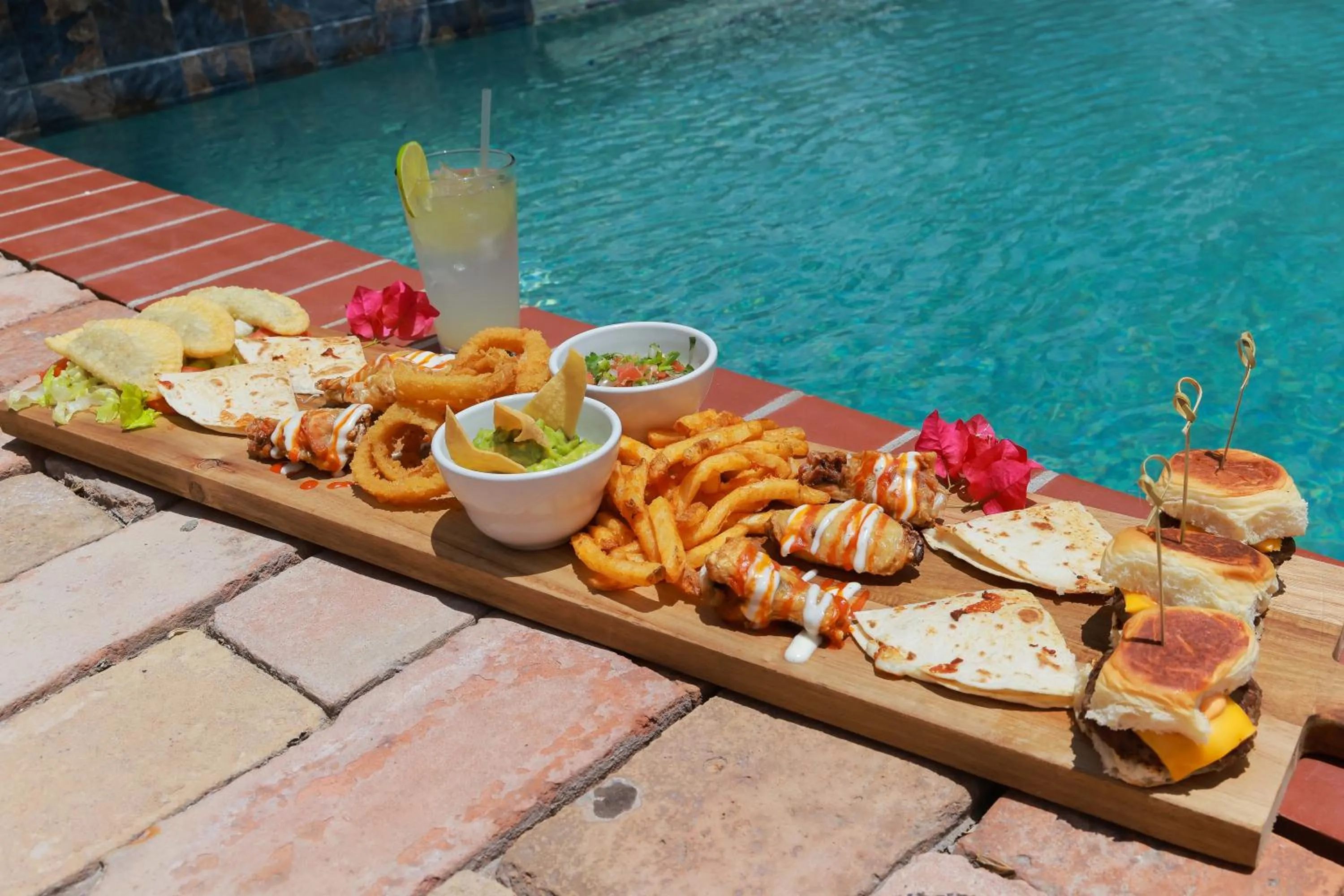 Food in The Bungalows on Shary