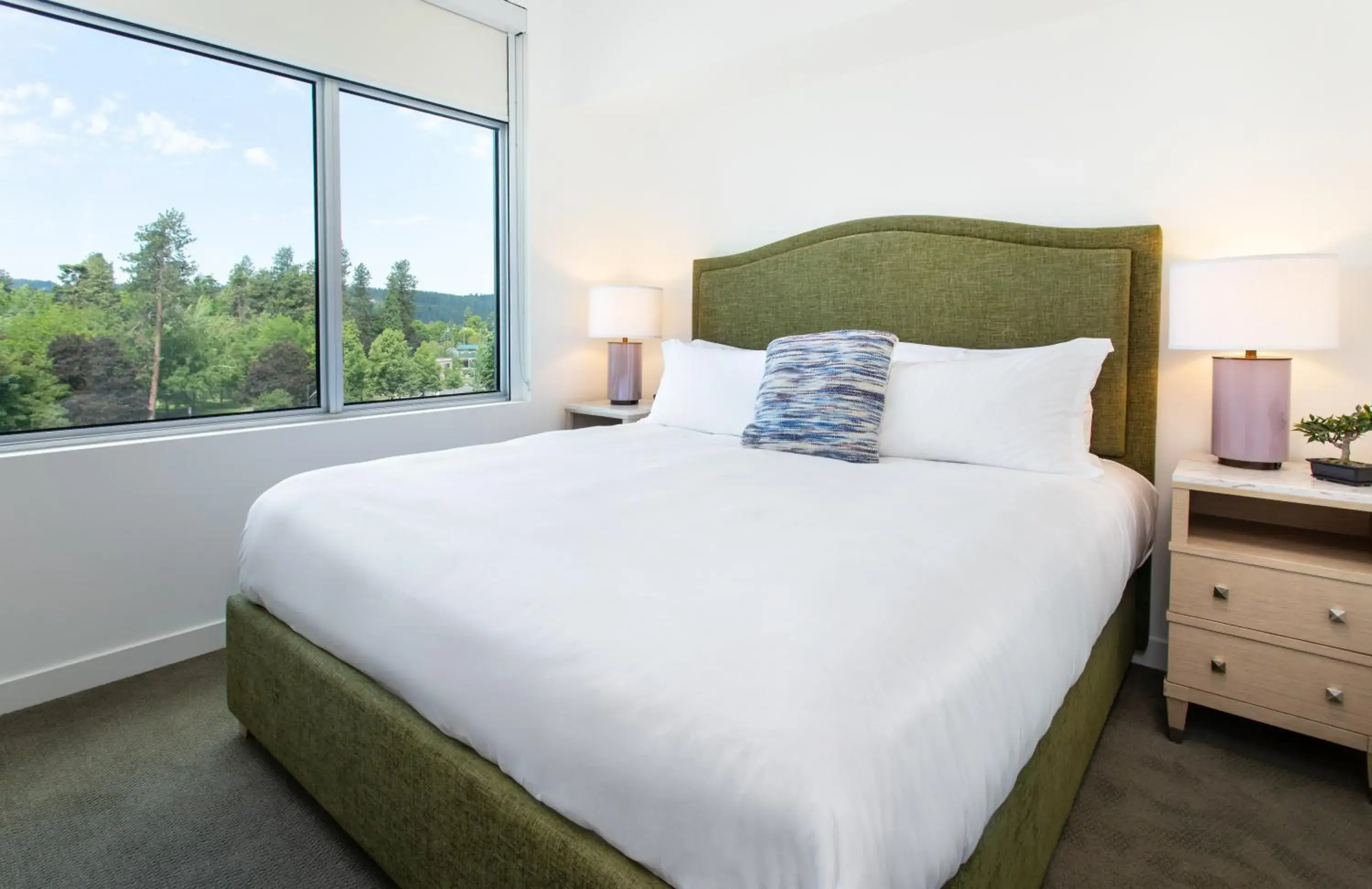 Bedroom, Bed in One Lakeside Bedroom, Bed in One Lakeside