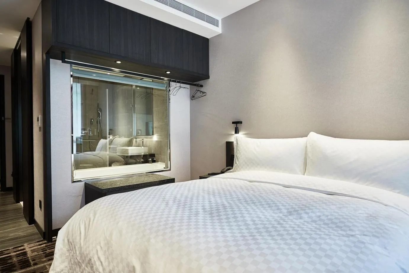 Bed in The Tango Hotel Taipei Shilin