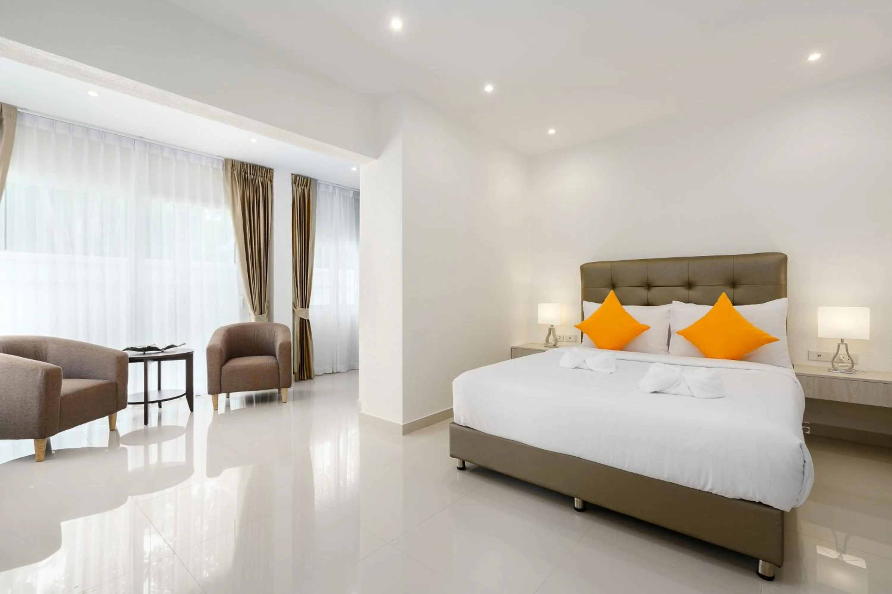 Bedroom in Sunset View Pool Villa 7 BR 14-16 Persons