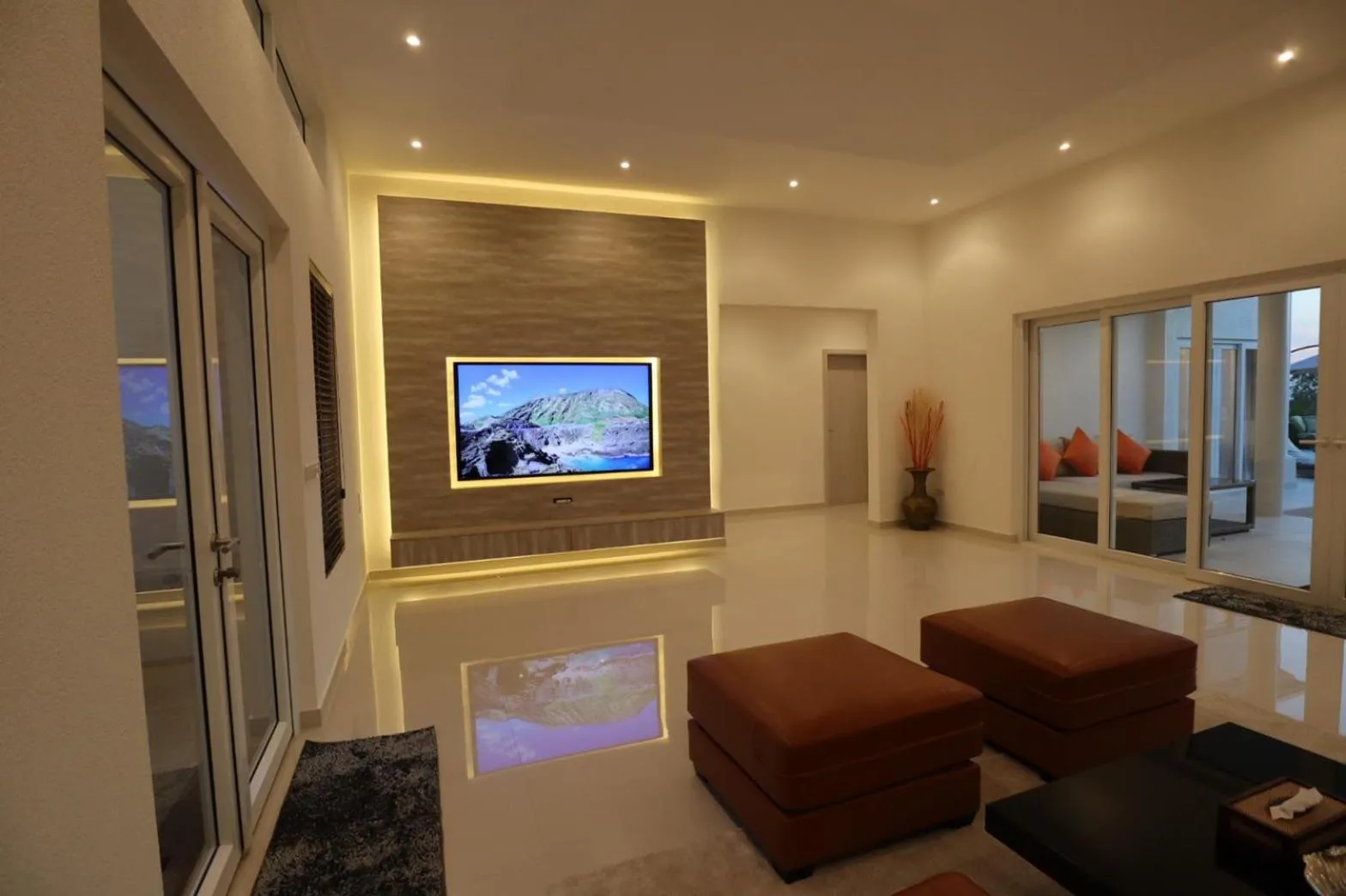TV and multimedia in Sunset View Pool Villa 7 BR 14-16 Persons
