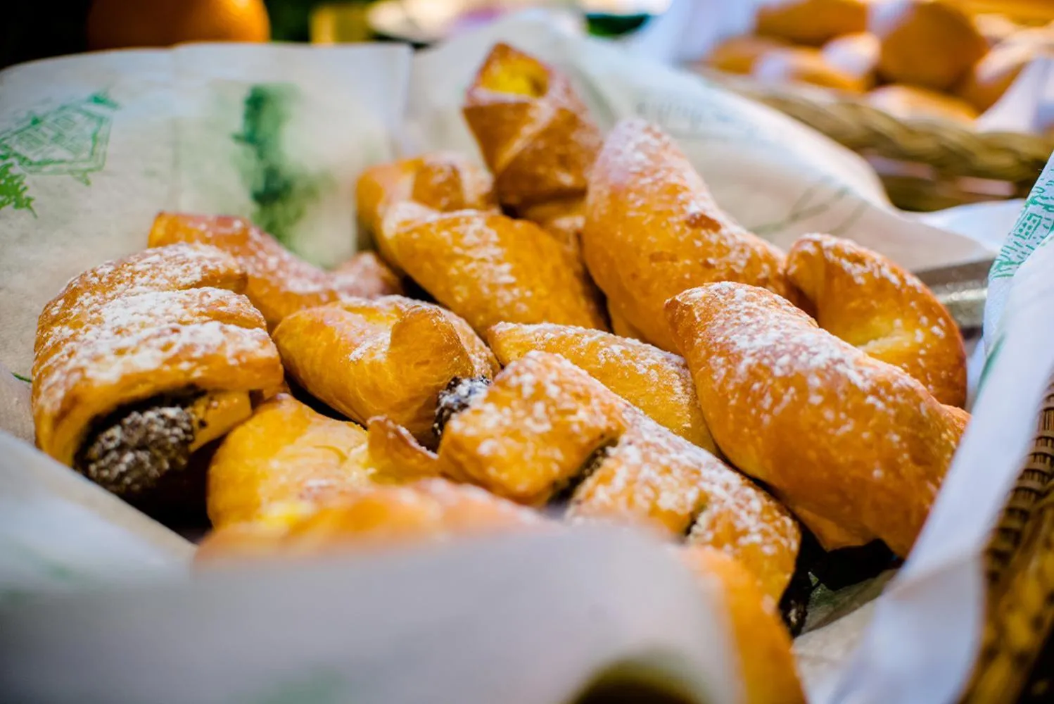 Buffet breakfast in Holzschuhs Schwarzwaldhotel
