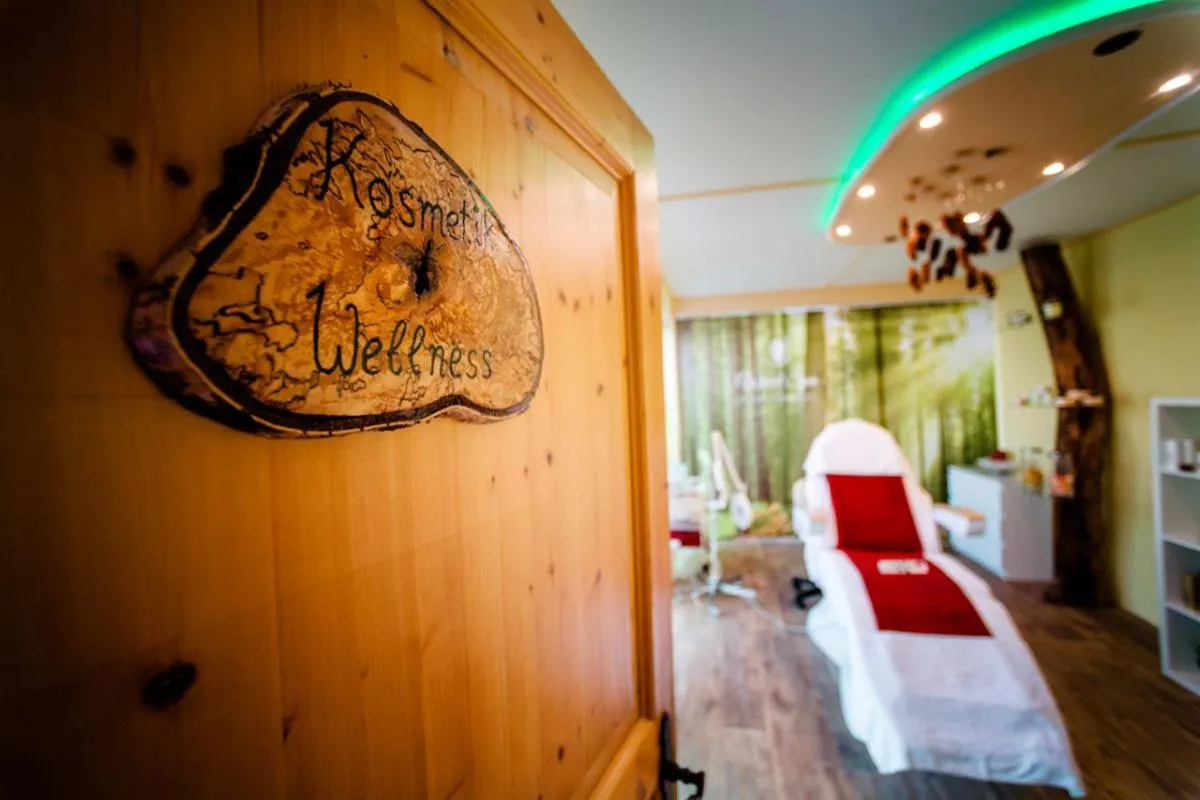 Massage in Holzschuhs Schwarzwaldhotel