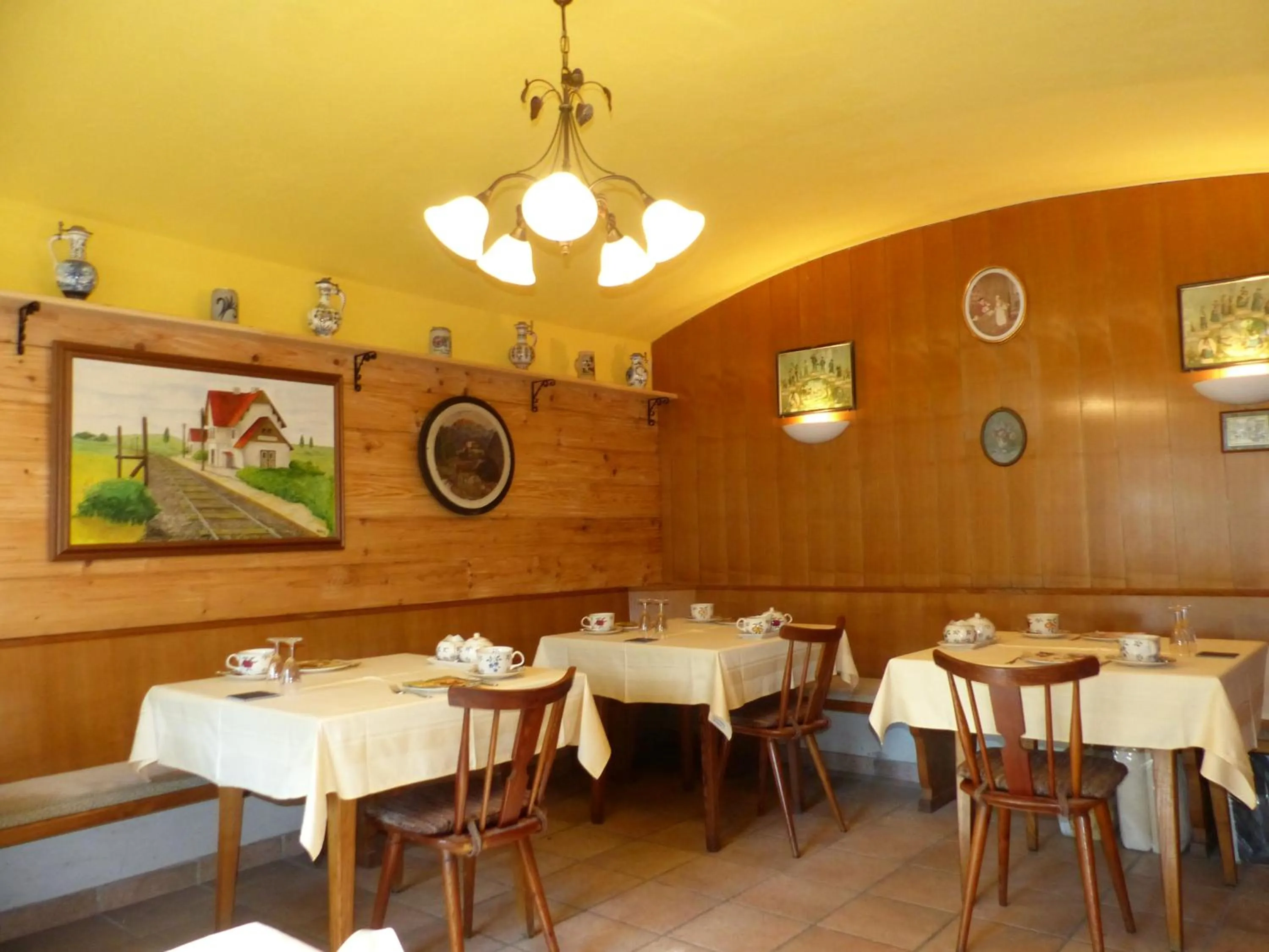 Restaurant/places to eat in Landhaus Gritschacher