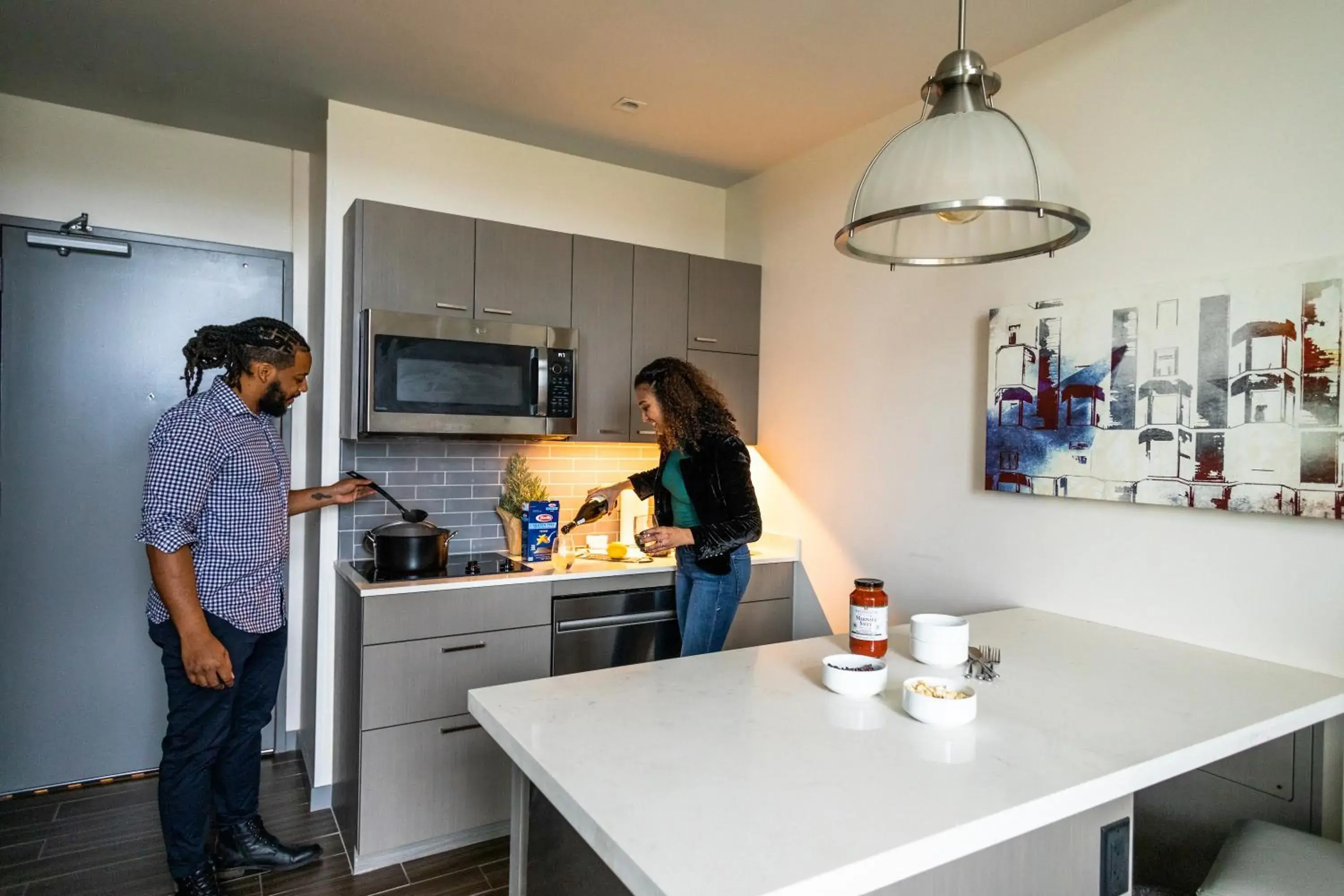 King Studio Suite with Sofa Bed, Kitchen and Tub - Disability Access in Hyatt House Chicago Medical/University District King Studio Suite with Sofa Bed, Kitchen and Tub - Disability Access in Hyatt House Chicago Medical/University District