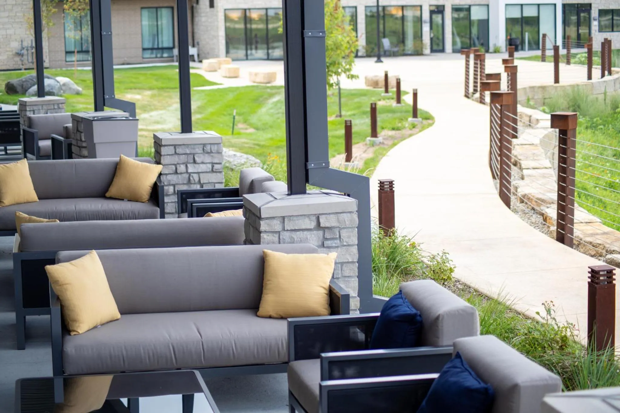 Patio in Hyatt Place Altoona/Des Moines