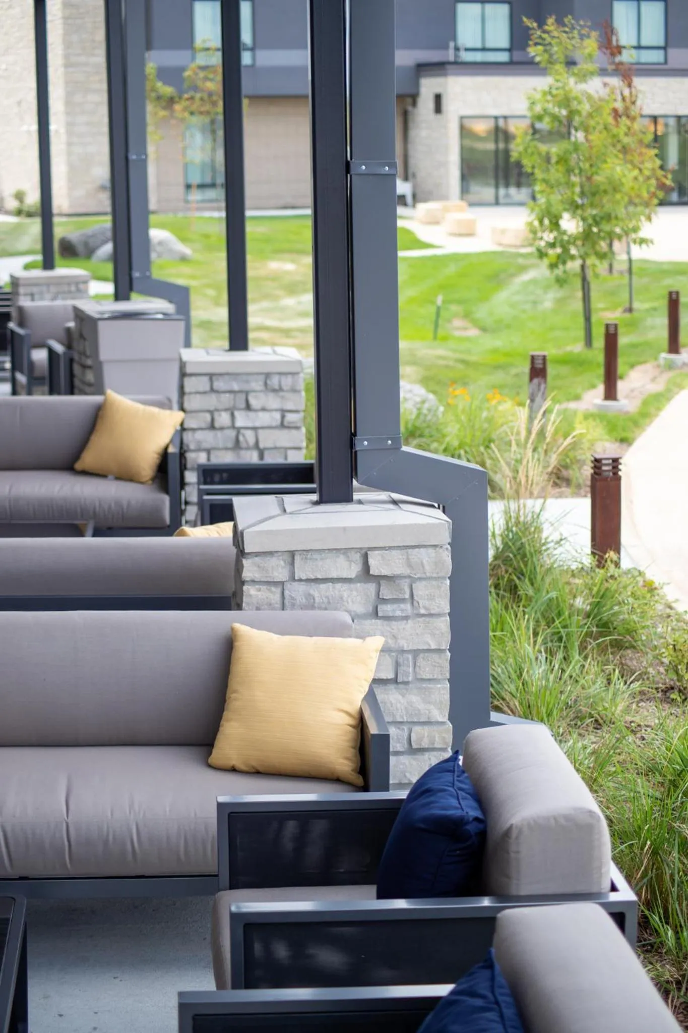 Patio in Hyatt Place Altoona/Des Moines