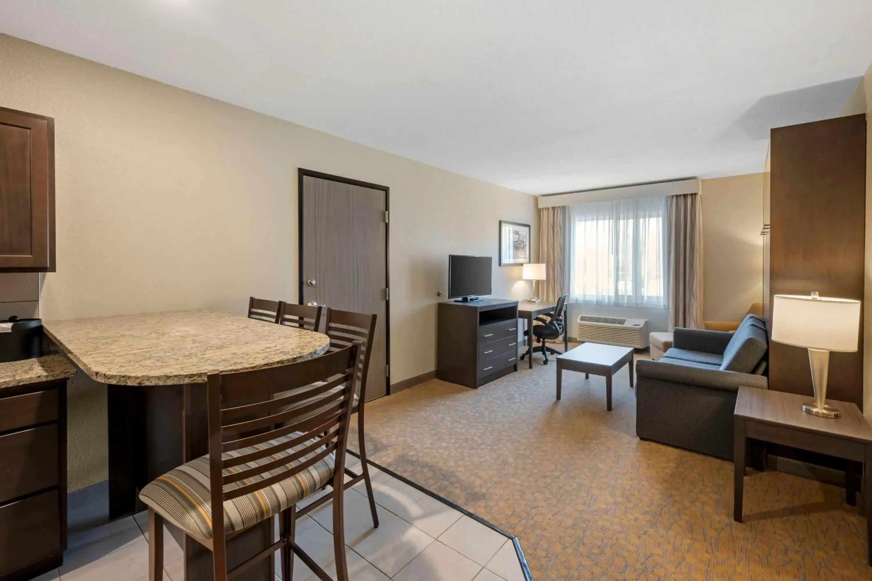 Bedroom in Best Western Plus The Inn at Hells Canyon Bedroom in Best Western Plus The Inn at Hells Canyon