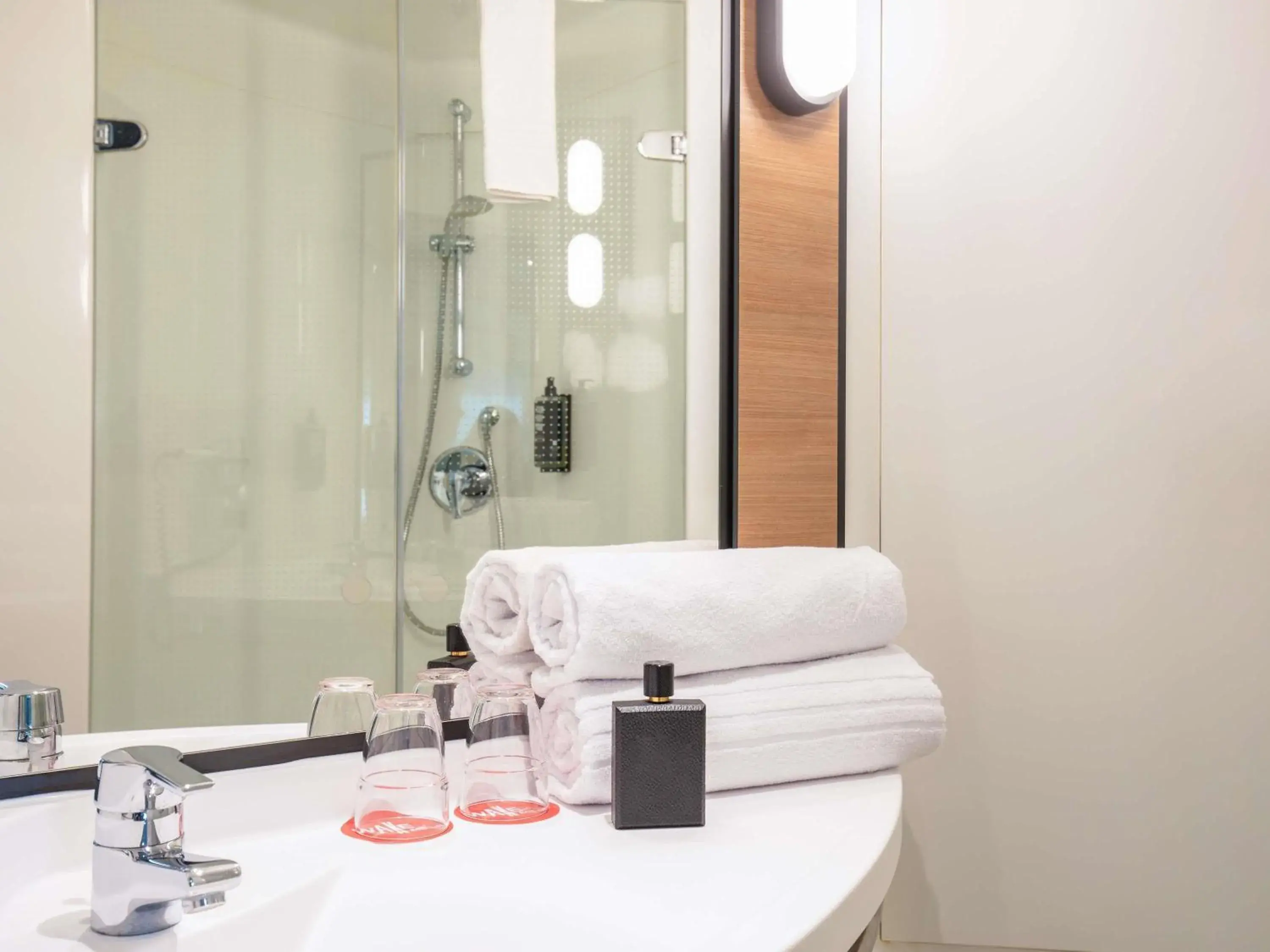 Bedroom in ibis Hotel Dortmund City Bedroom in ibis Hotel Dortmund City