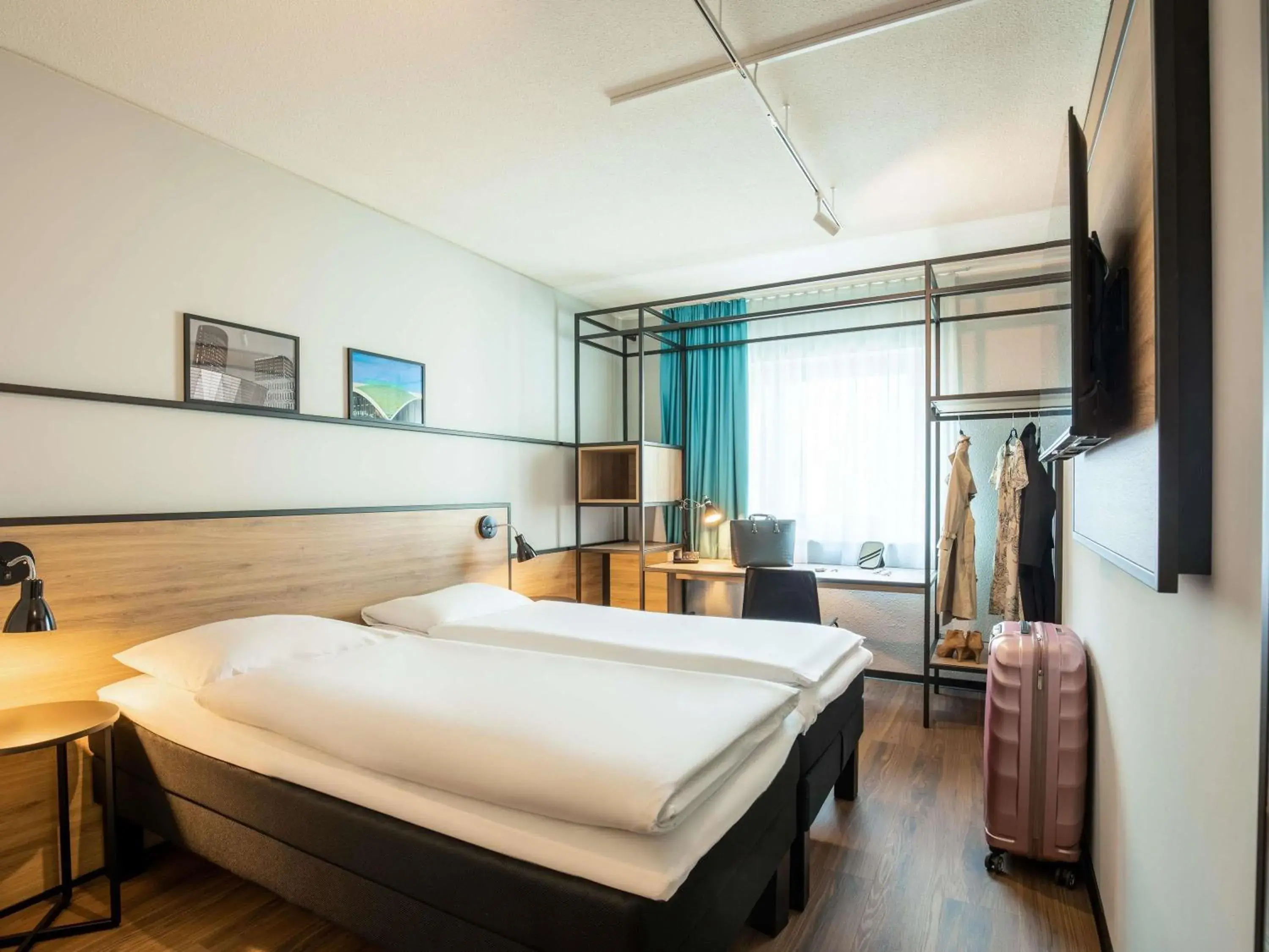 Bedroom, Bed in ibis Hotel Dortmund City Bedroom, Bed in ibis Hotel Dortmund City