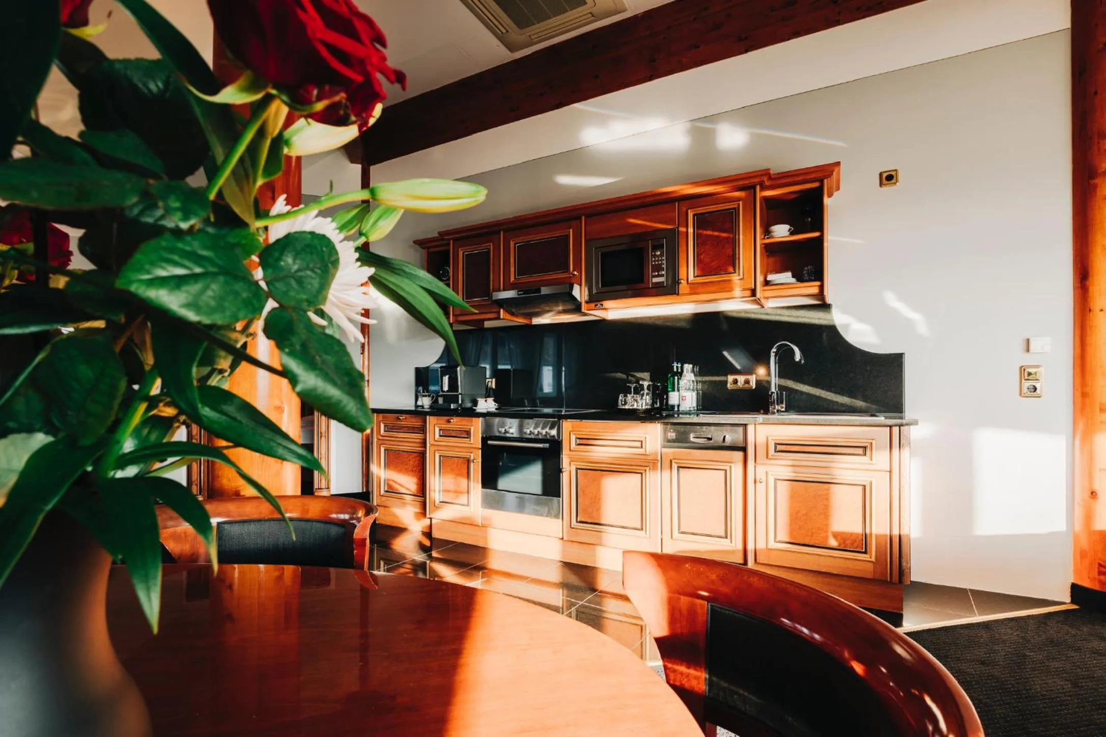 Kitchen or kitchenette in DAS v EVERT Hotel - am Congress Centrum Würzburg