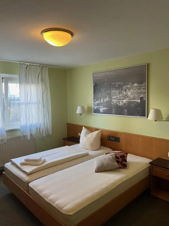 Bed in Hotelpension zum Gockl