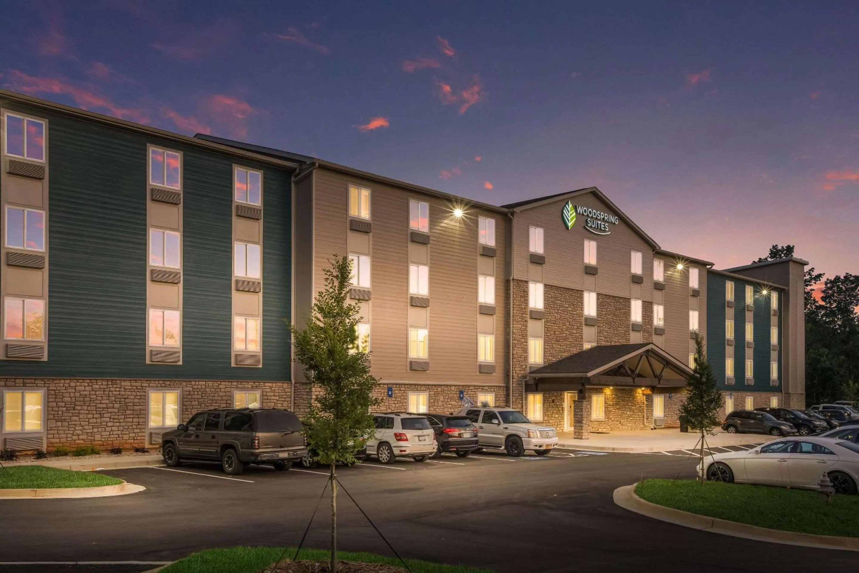 Property building in WoodSpring Suites Atlanta McDonough