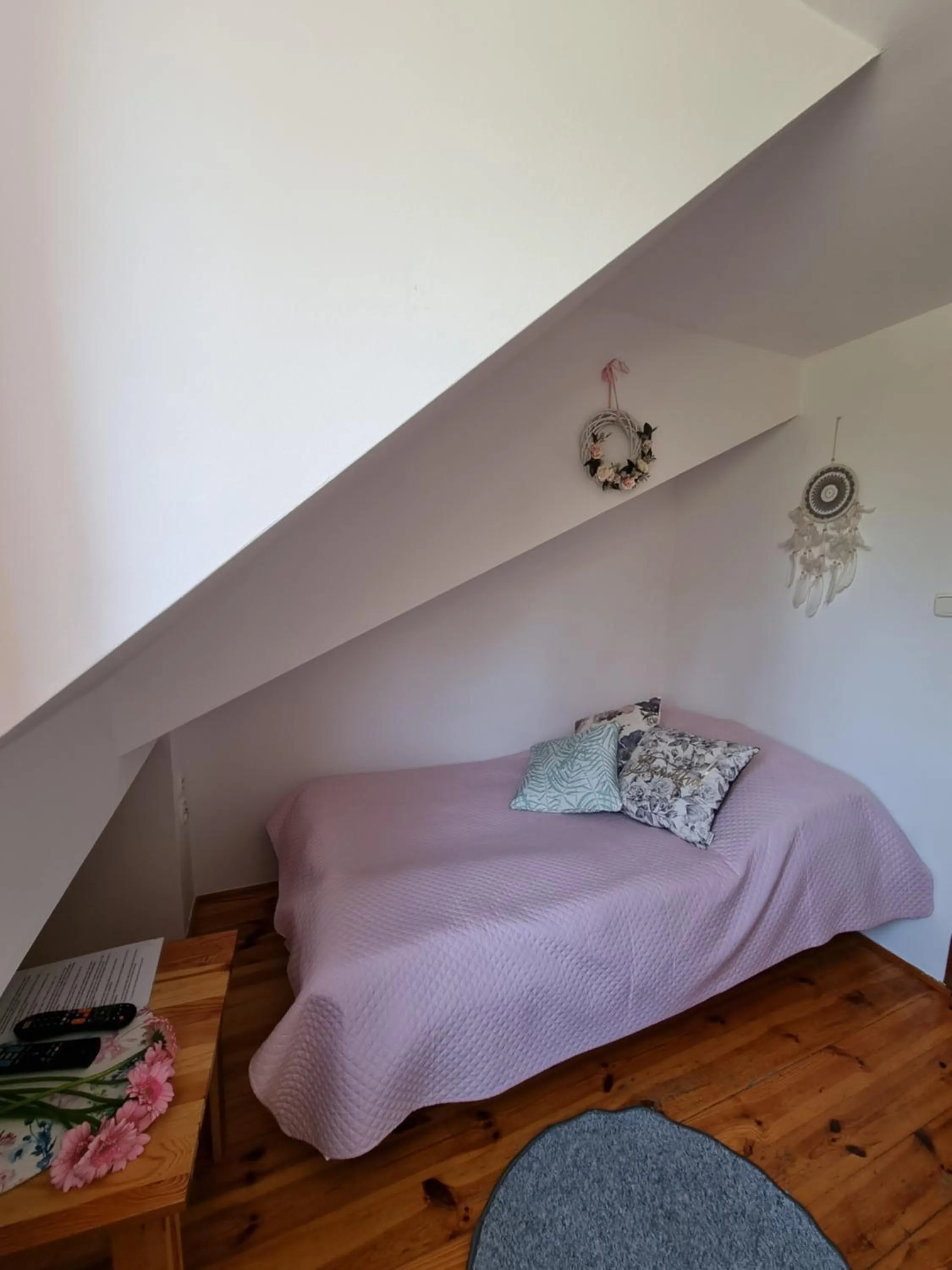 Bed in Karczma Regionalna Młyn -pokoje gościne