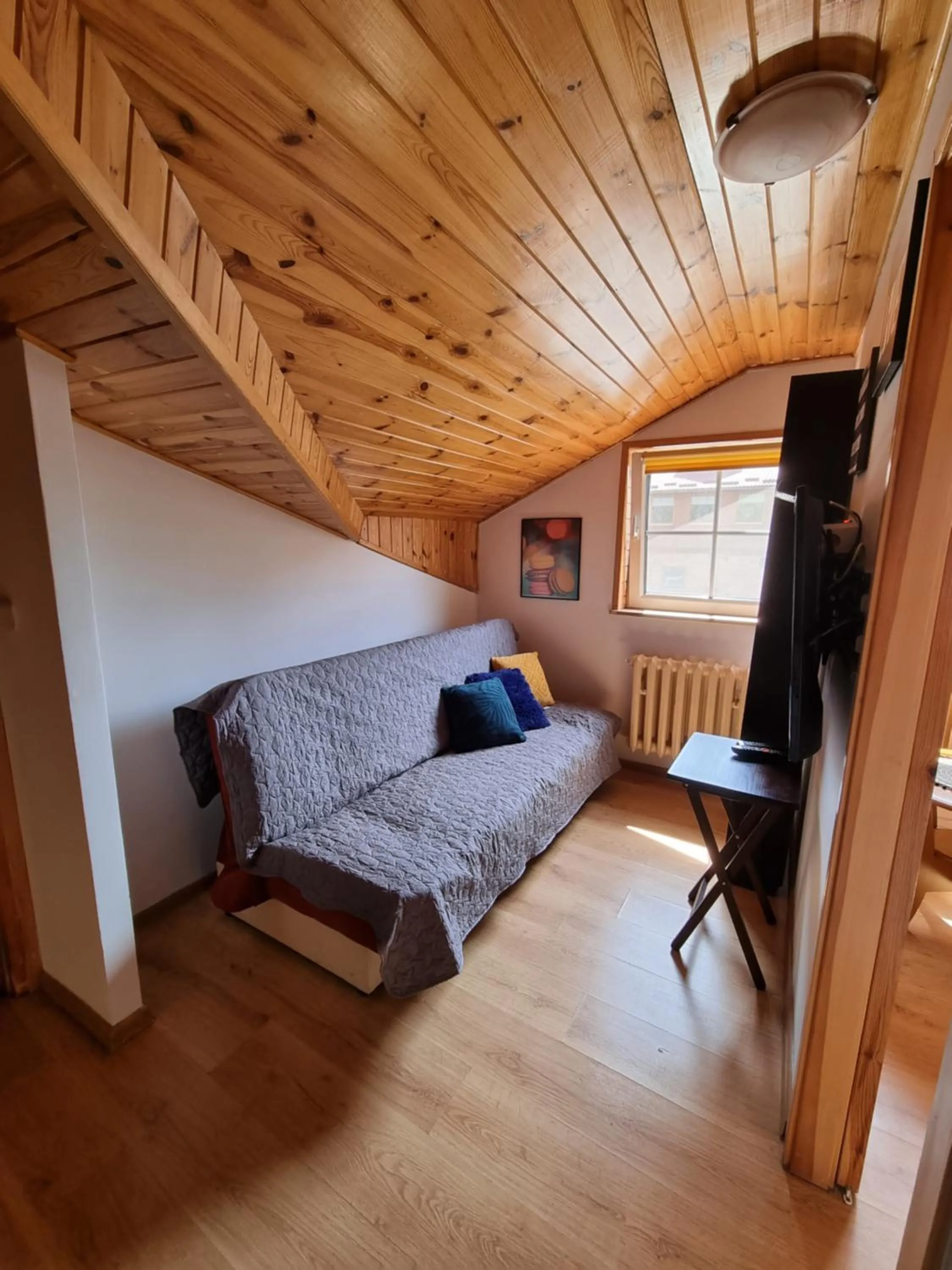 Bed in Karczma Regionalna Młyn -pokoje gościne