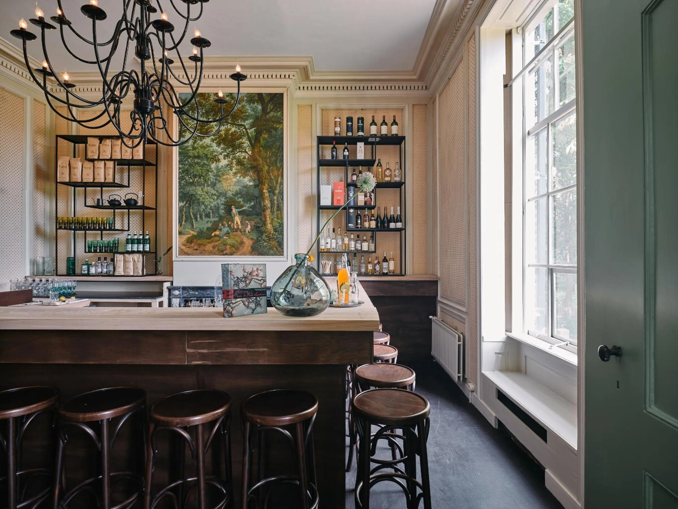 Lounge or bar in Eco Hotel Plantage Rococo