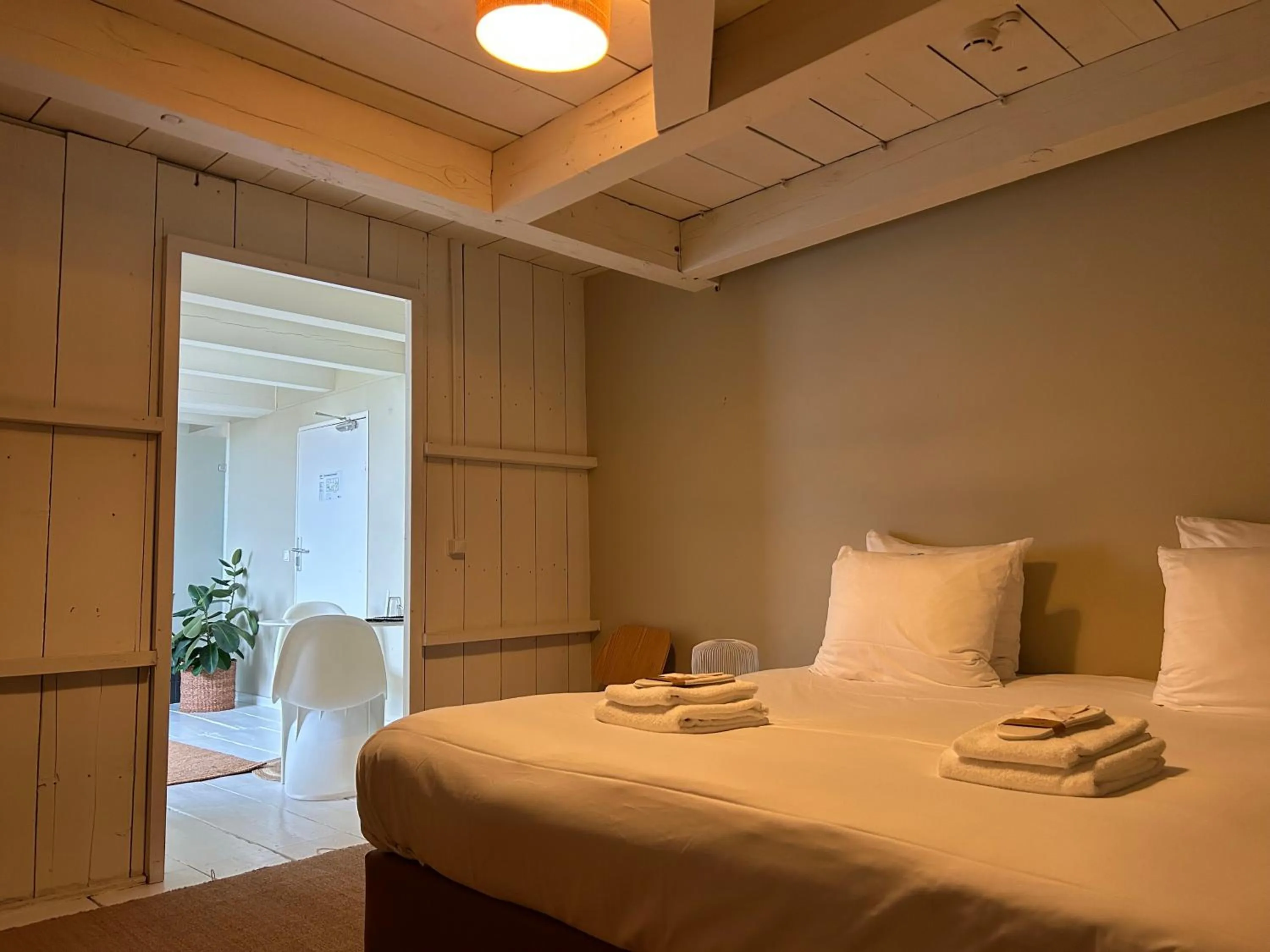 Bed in Eco Hotel Plantage Rococo