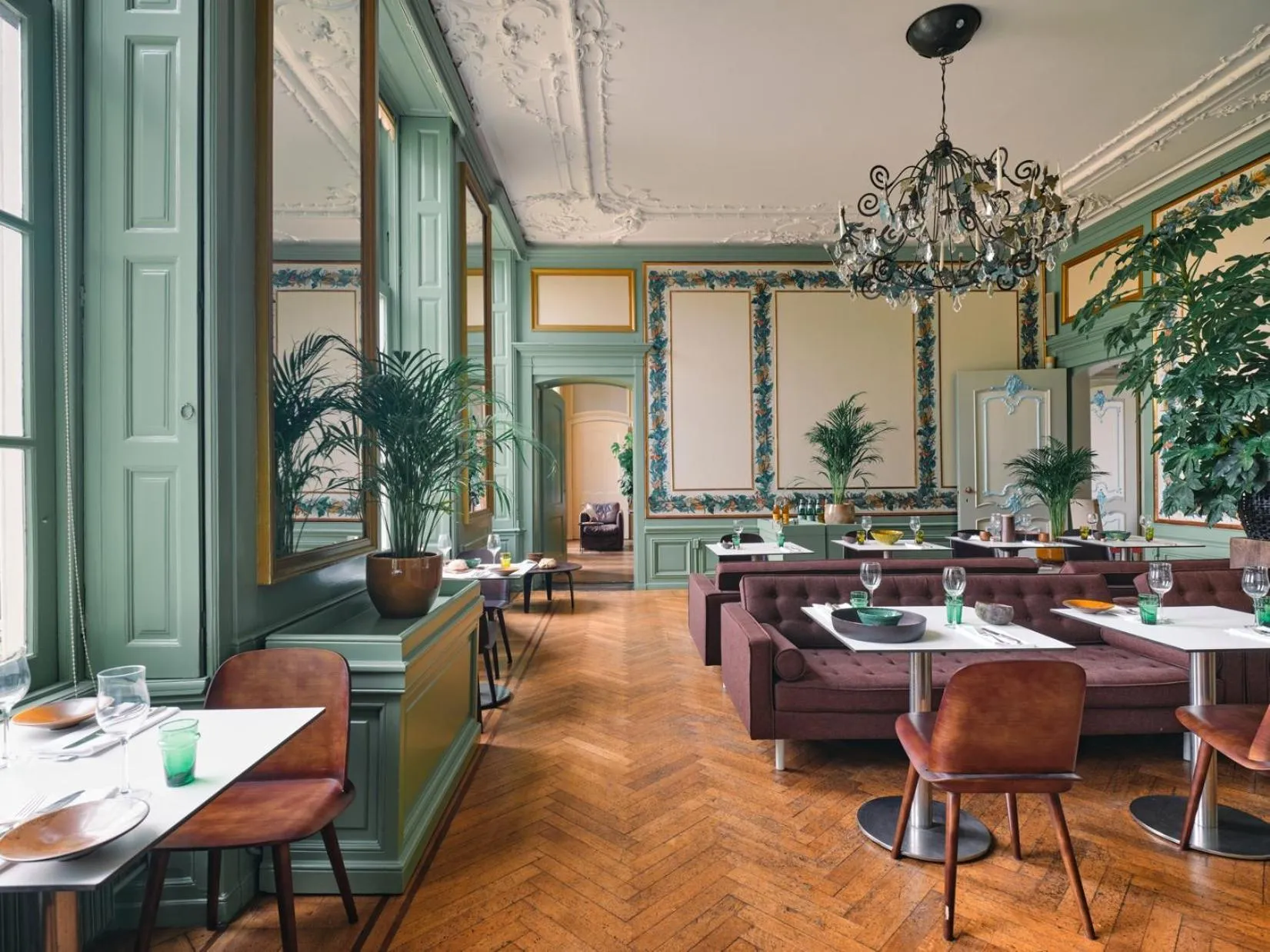 Restaurant/places to eat in Eco Hotel Plantage Rococo