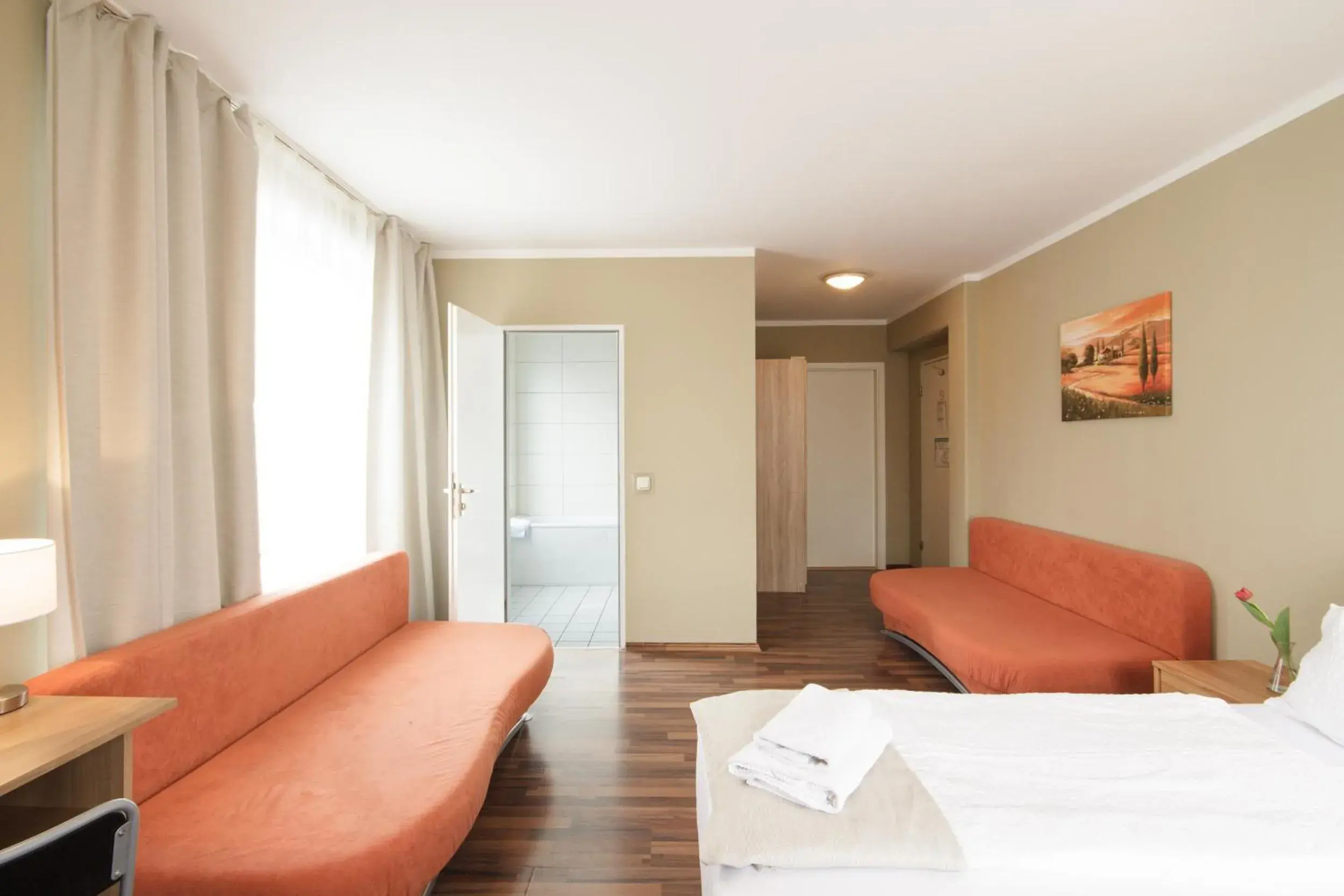 Photo of the whole room, Bed in Hotel Pankow Photo of the whole room, Bed in Hotel Pankow