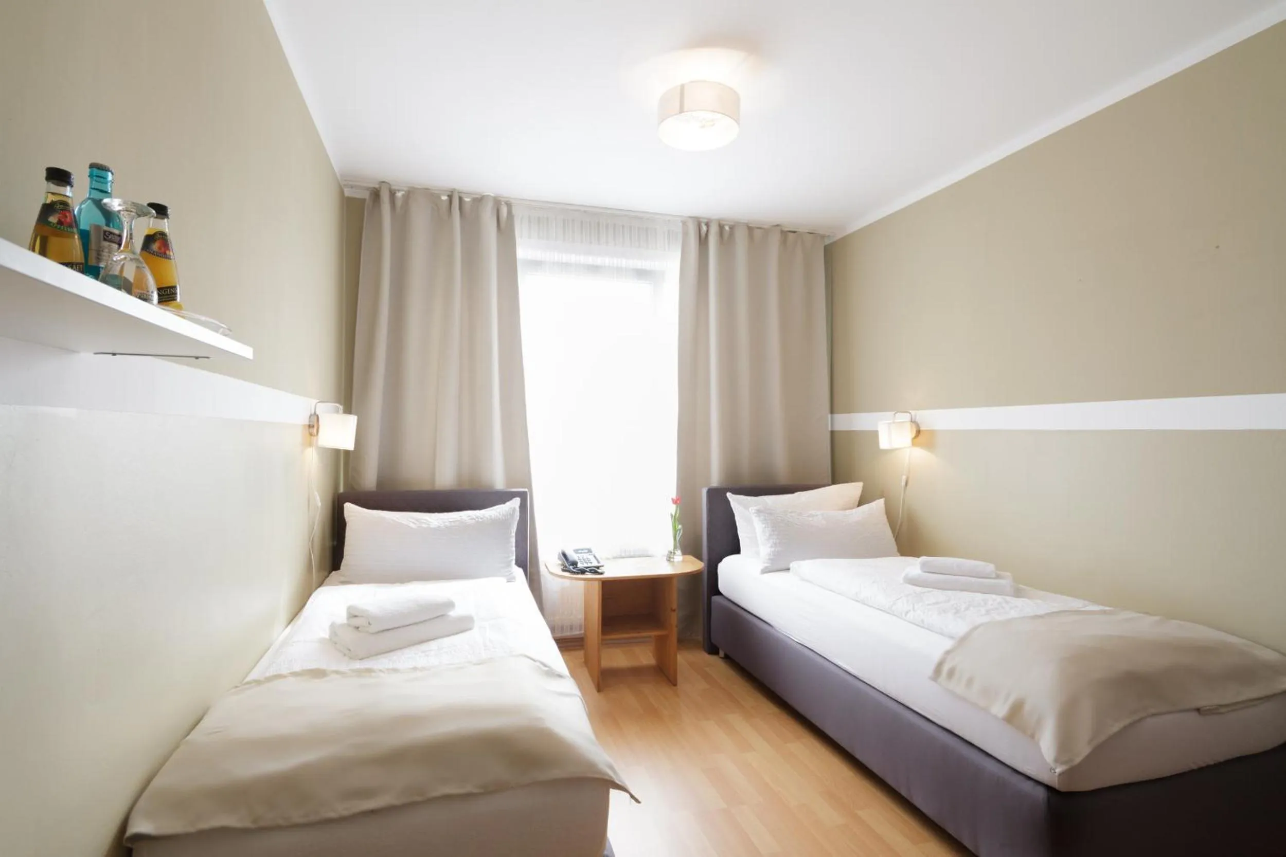 Photo of the whole room, Bed in Hotel Pankow