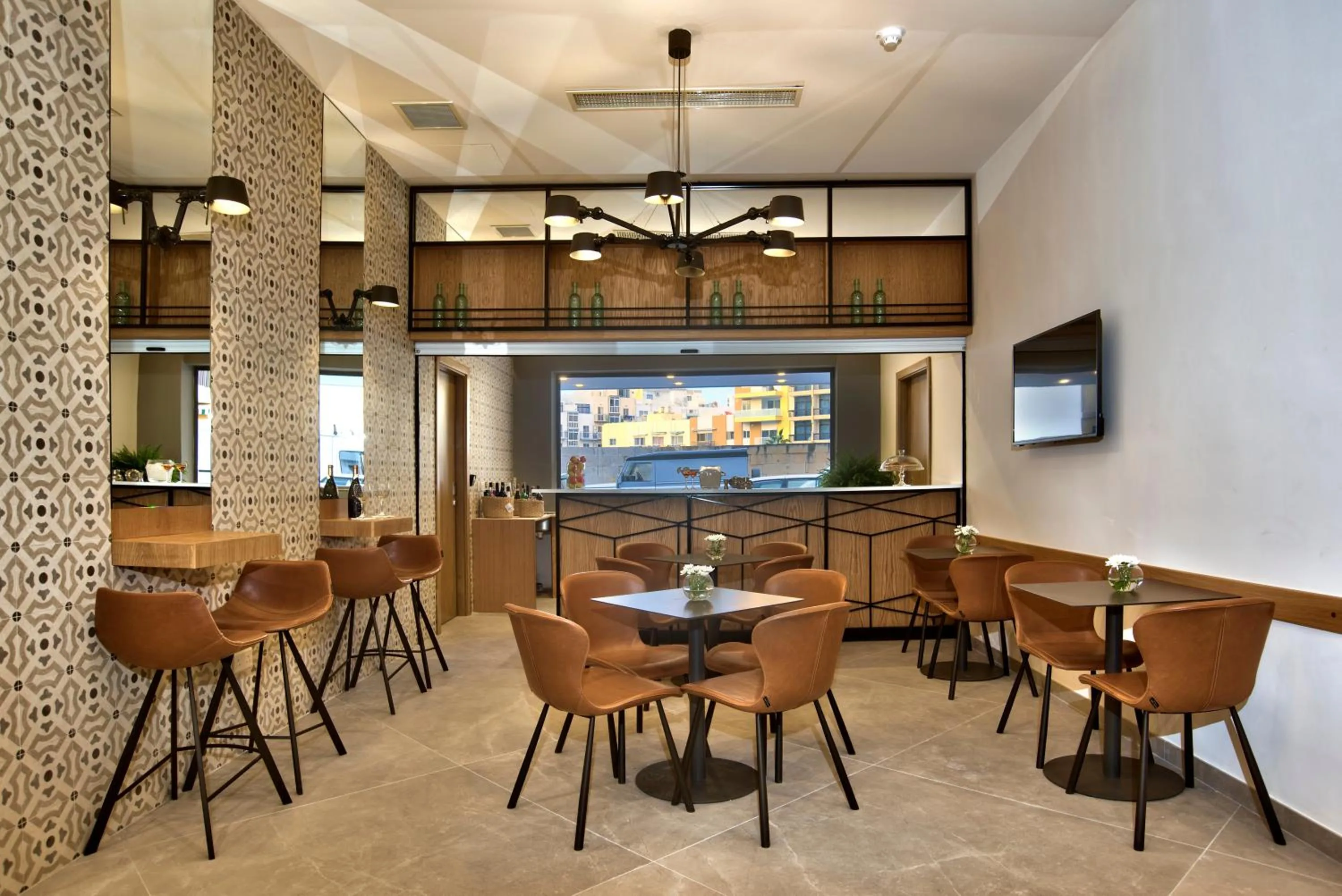 Lounge or bar in Mayflower Hotel Malta