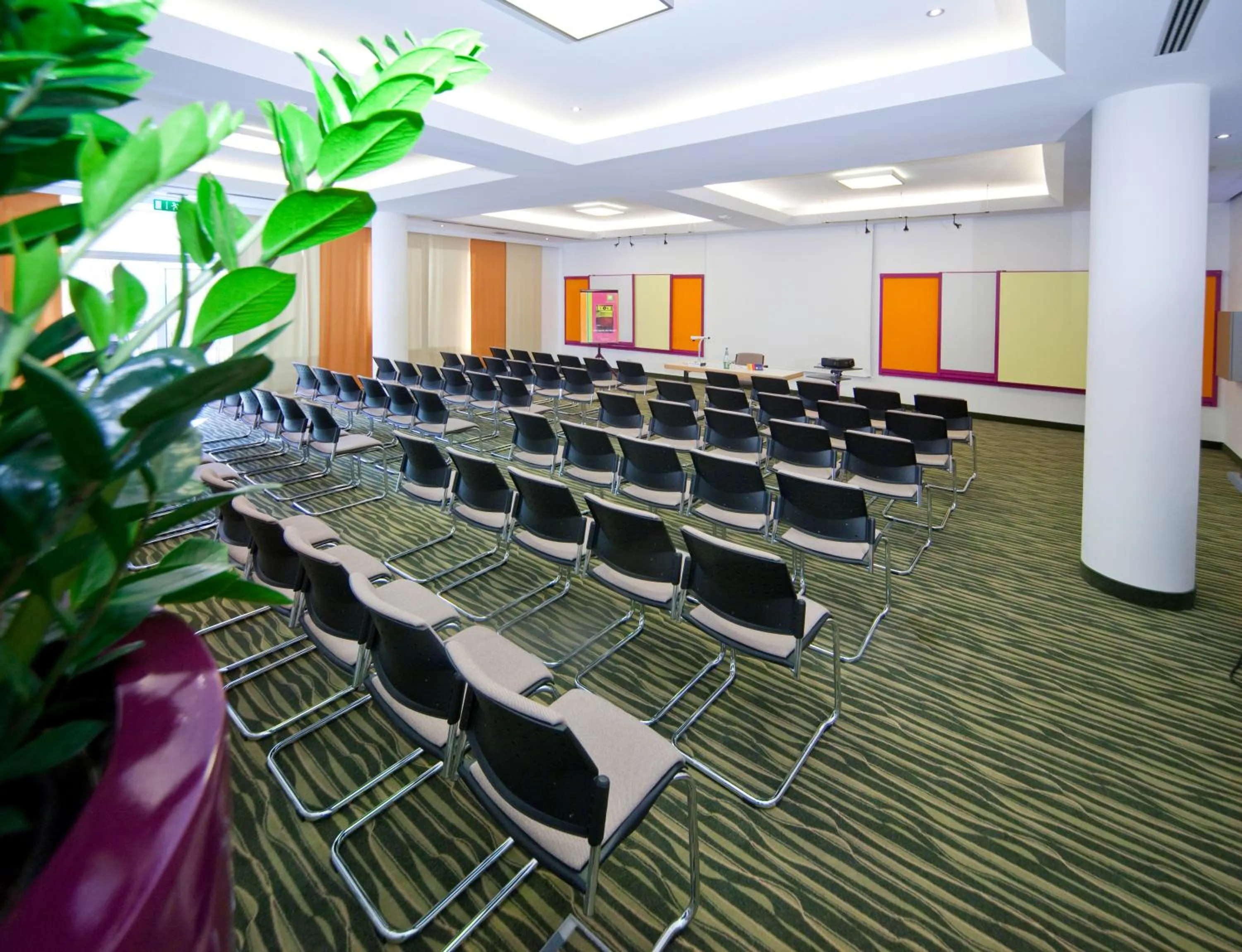 Business facilities in ibis Styles Stuttgart