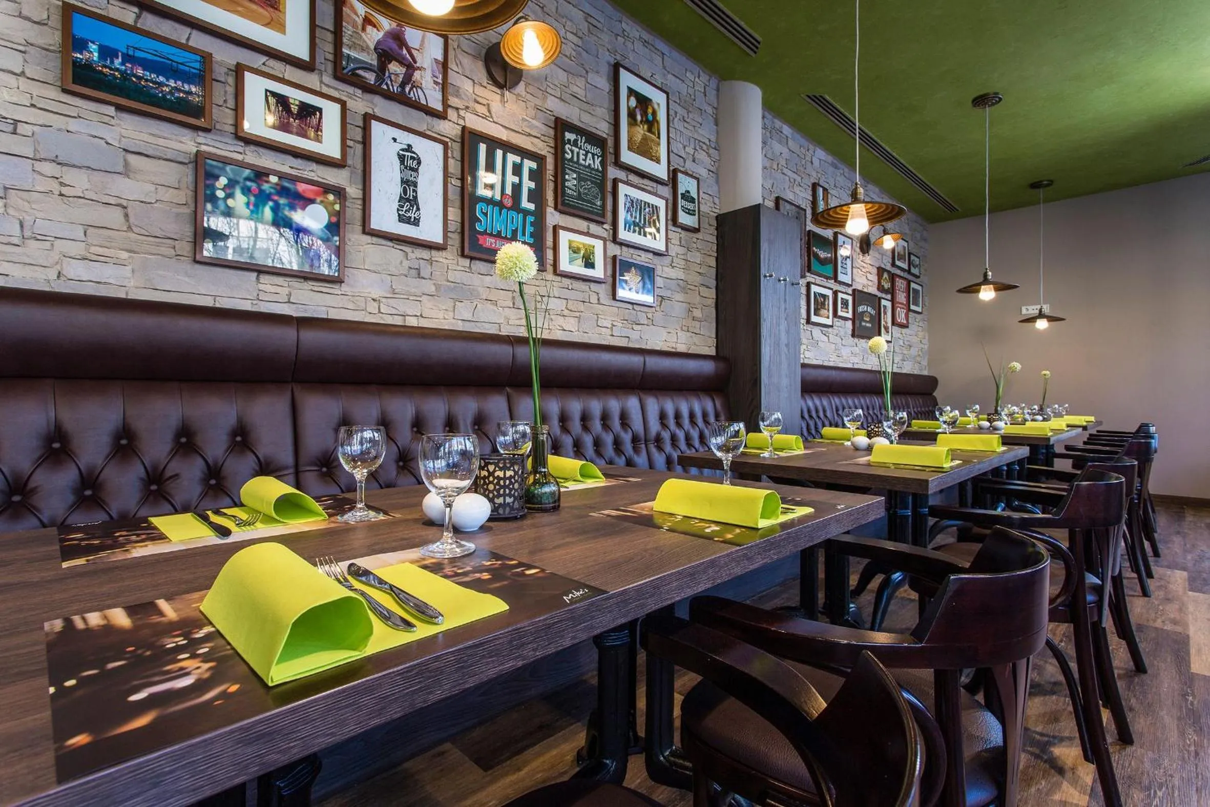 Restaurant/Places to Eat in ibis Styles Stuttgart