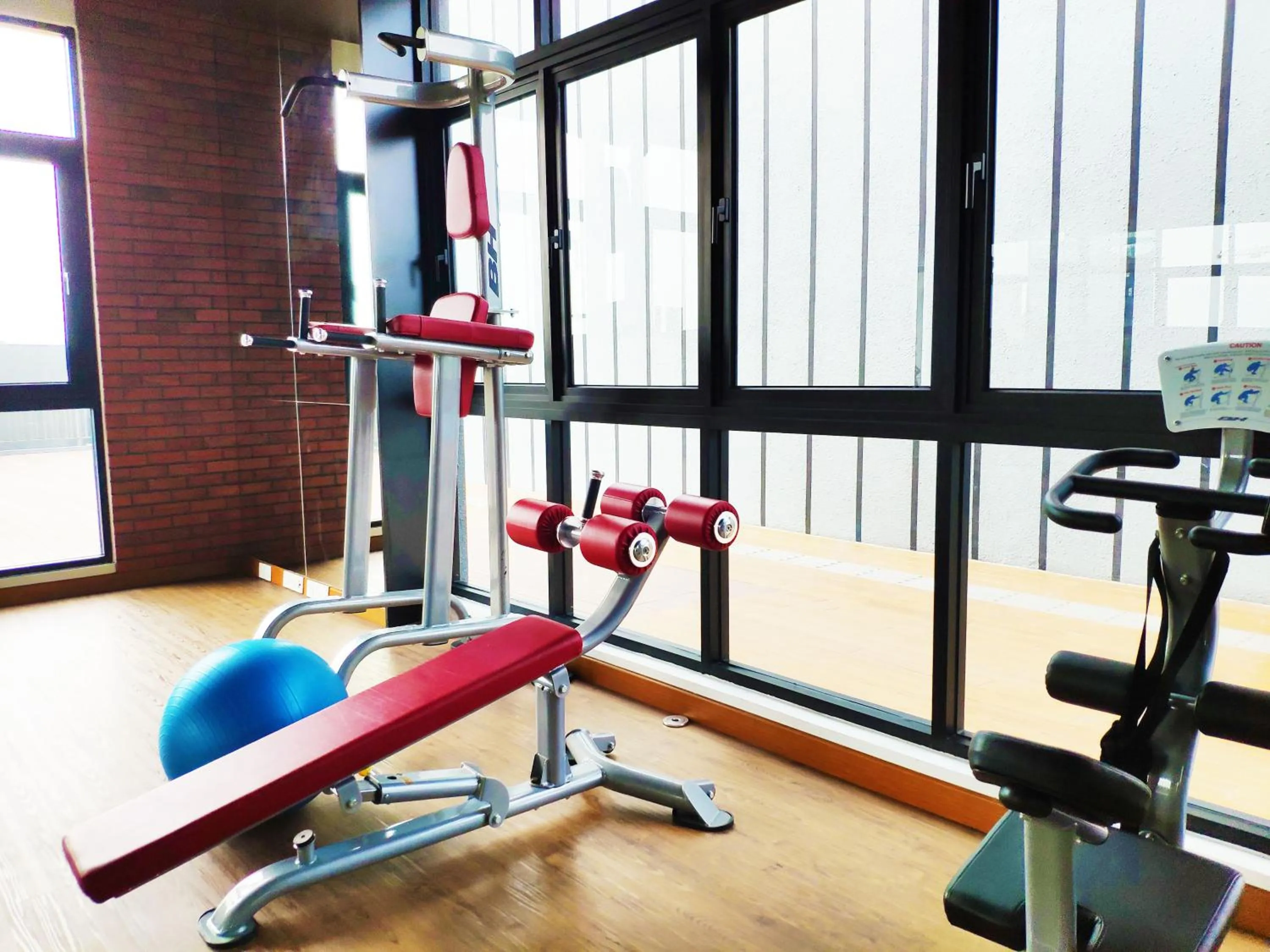 Fitness centre/facilities in Le Pavilion by Salaam Suites, 5 pax, near Setiawalk